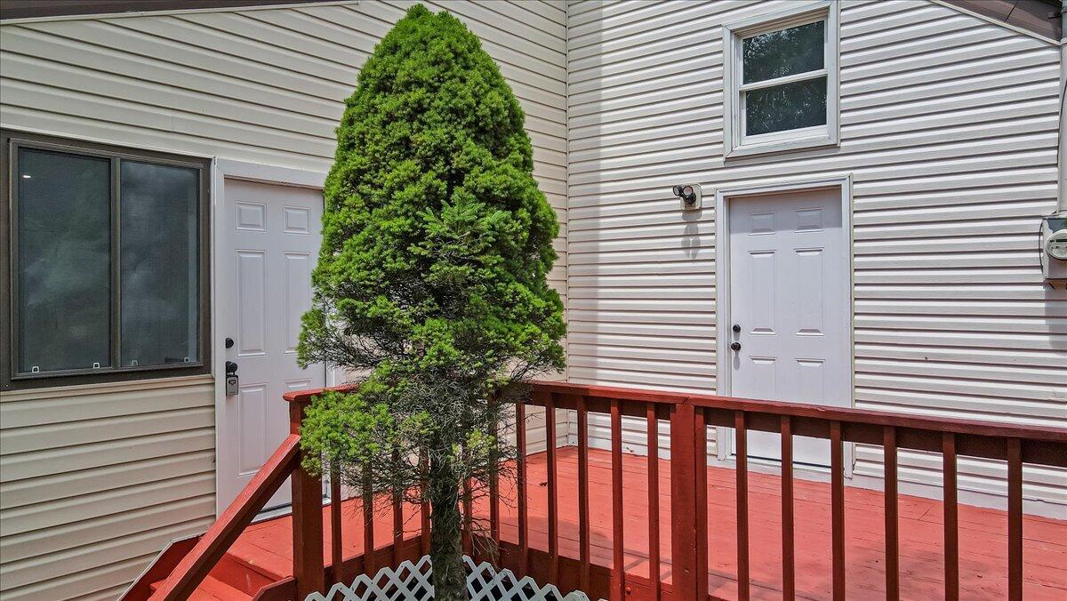 7198 Rimrock Drive Property Photo 6