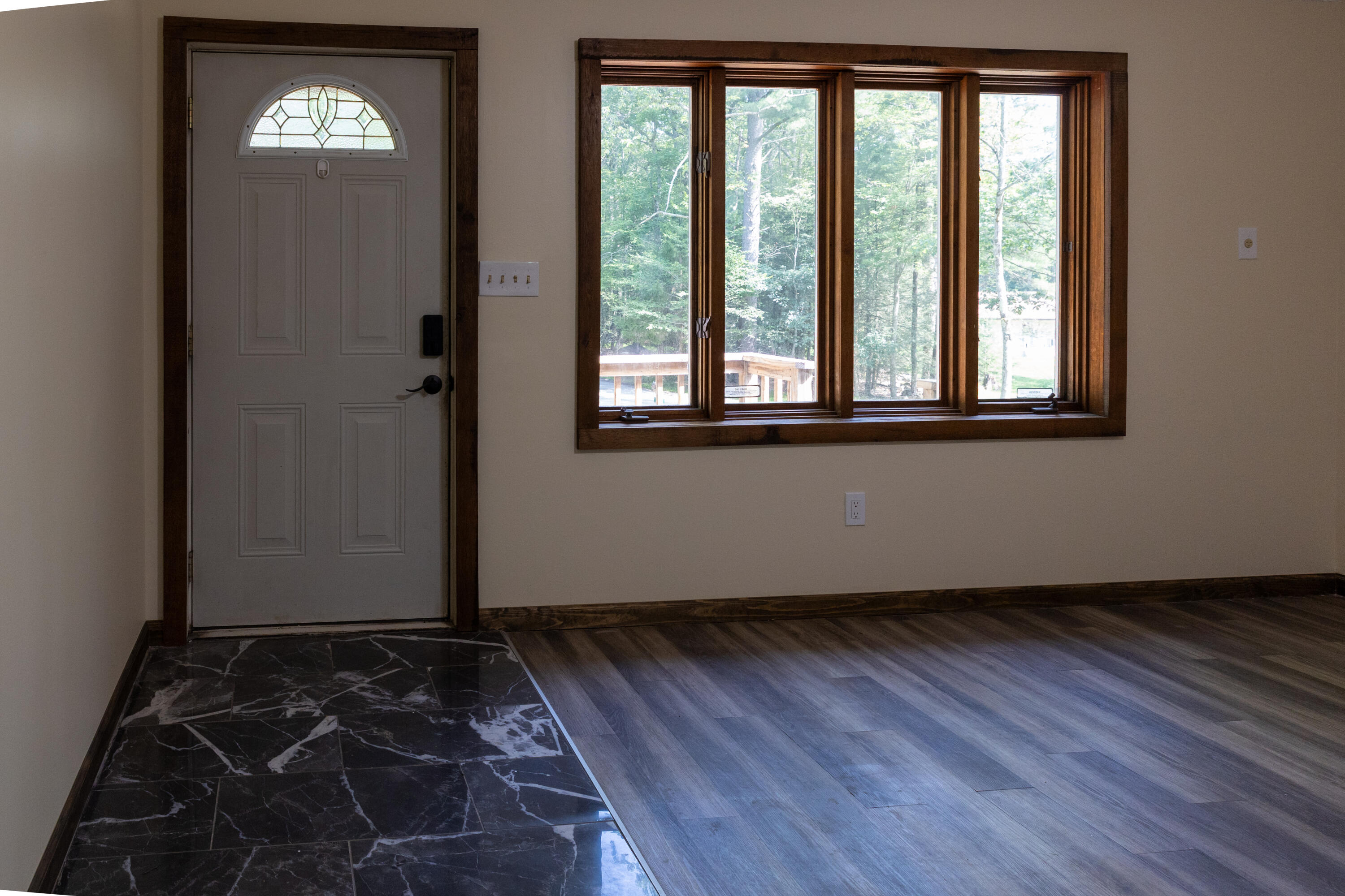 371 Ridge Circle Property Photo 6