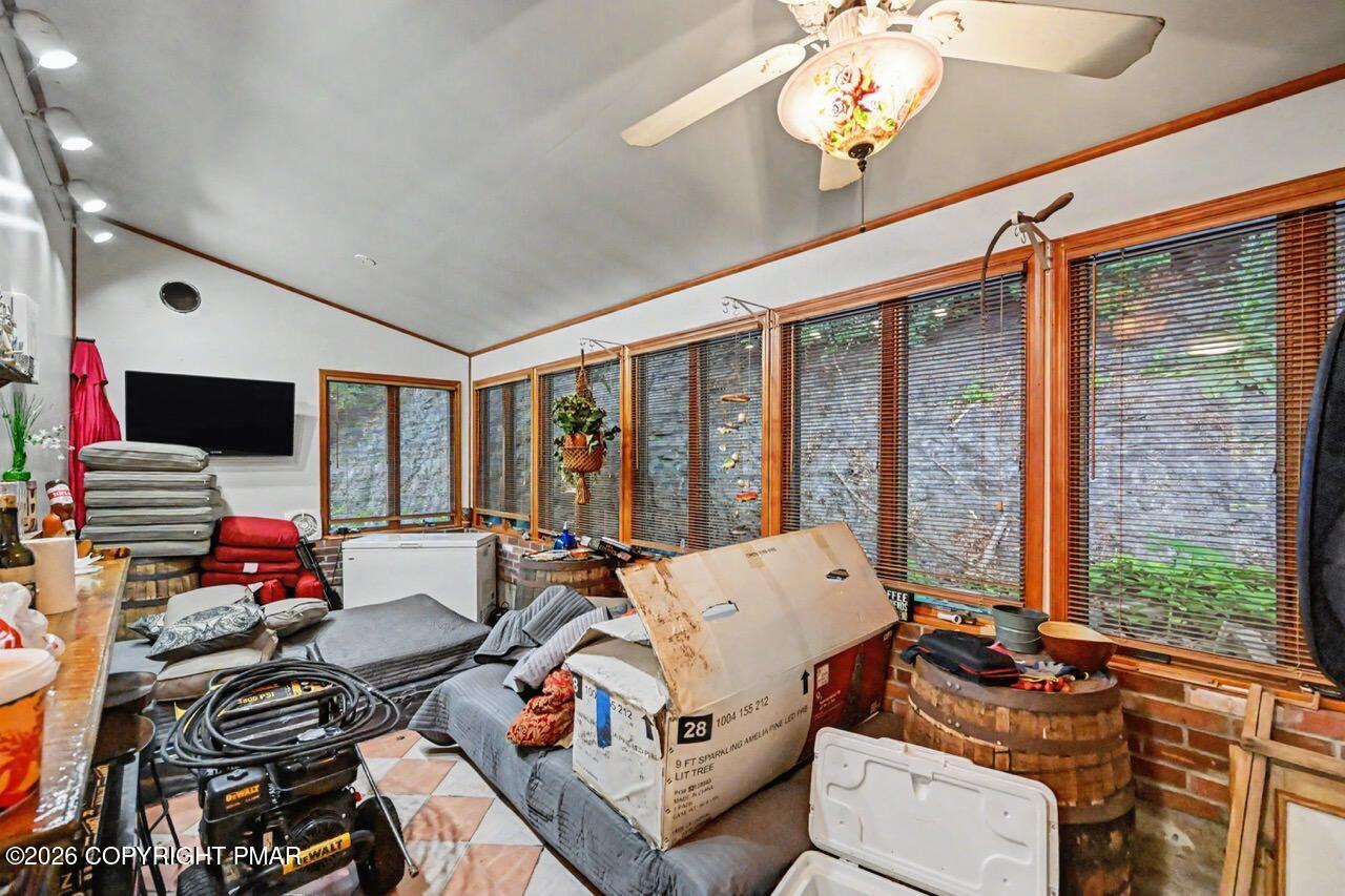 236 Secor Ave Street Property Photo 46