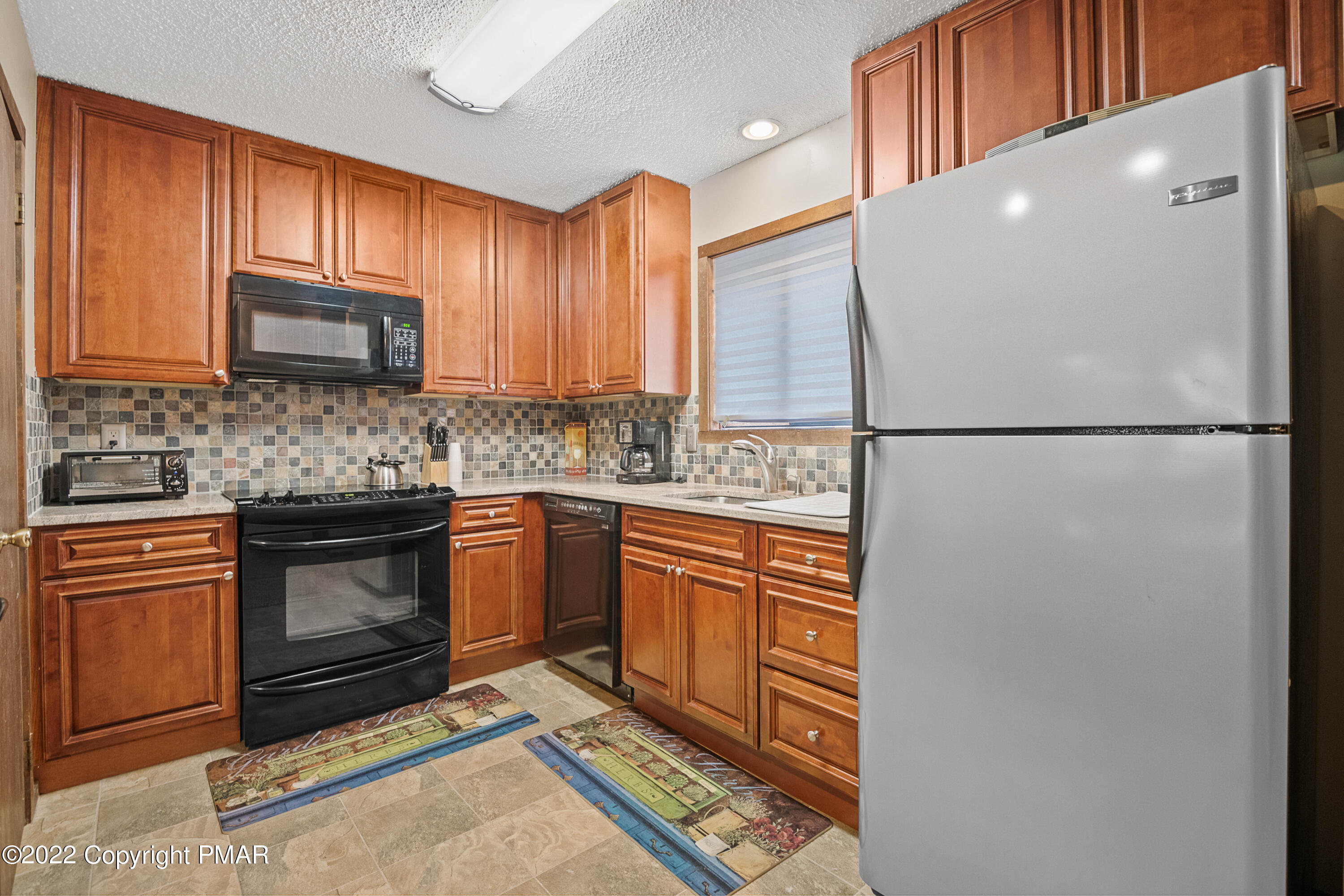 54 Slalom Way Property Photo 3