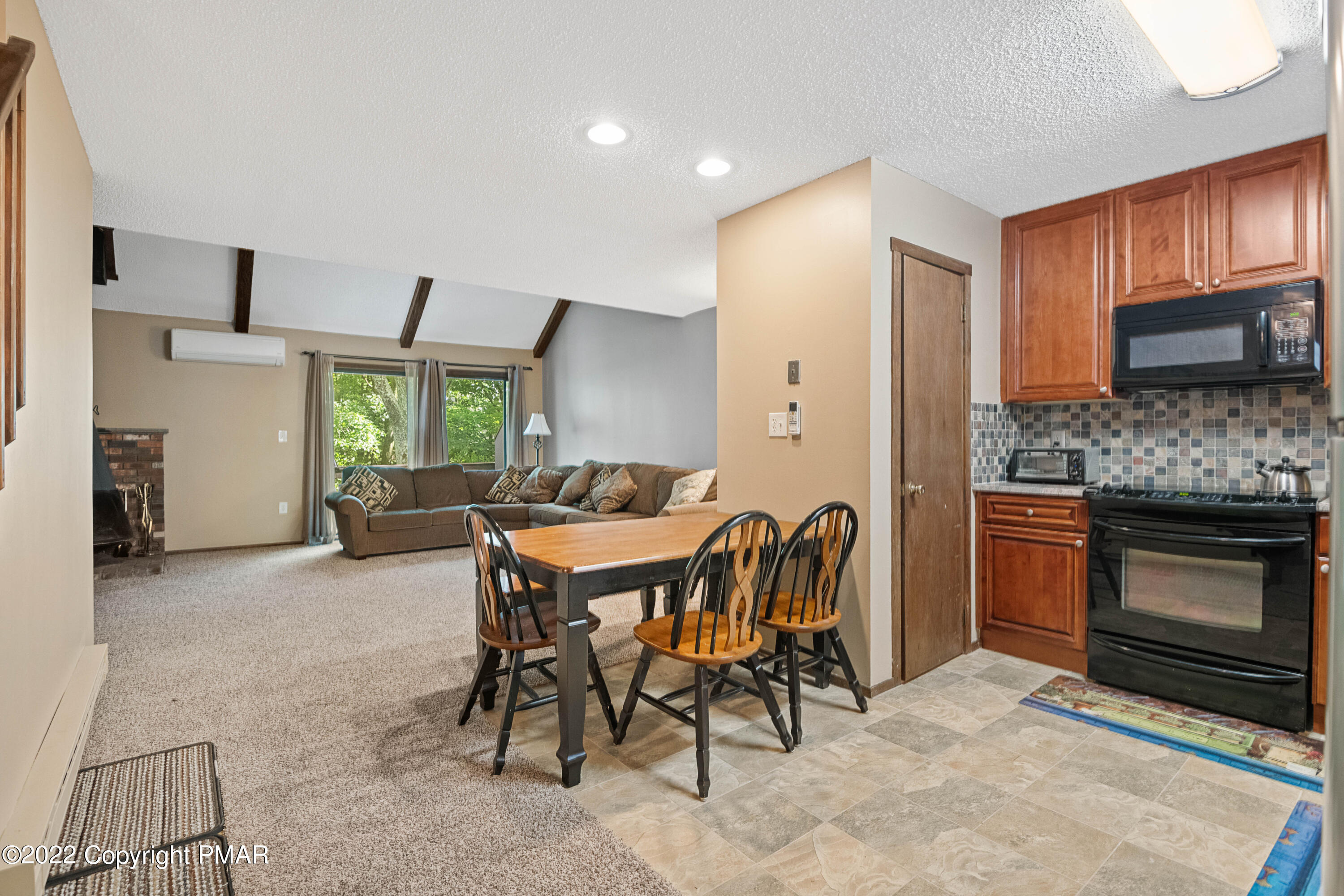 54 Slalom Way Property Photo 5