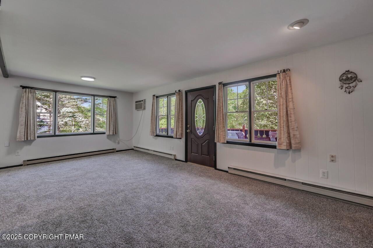 187 Ash Drive Property Photo 6