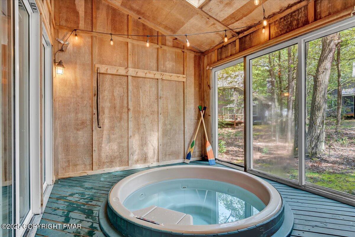 95 Telemark Property Photo 3
