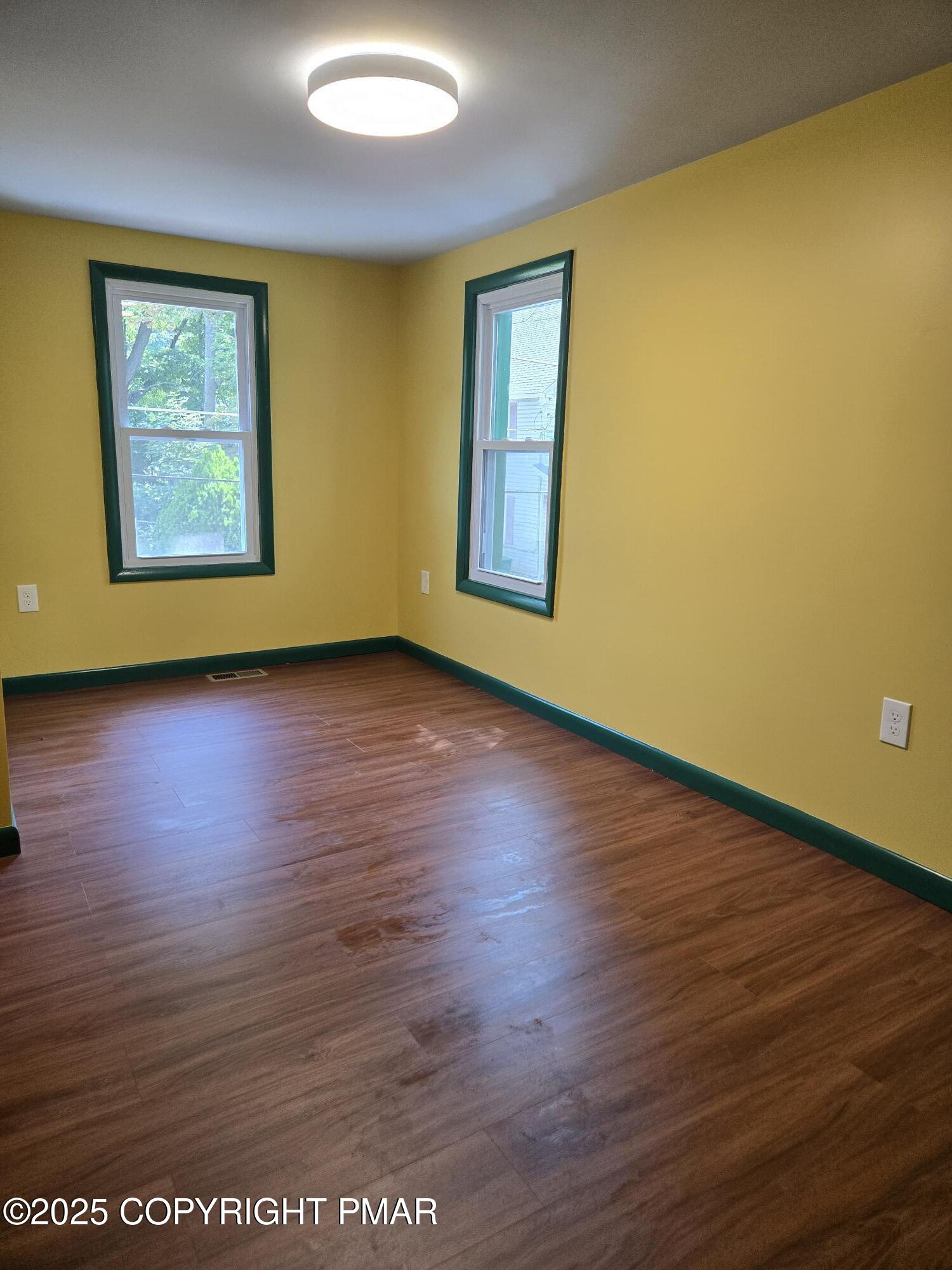 197 Meyers Street Property Photo 9