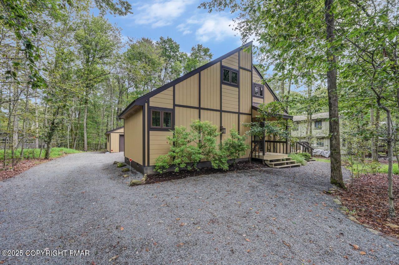 1212 Clear Pond Road Property Photo 1
