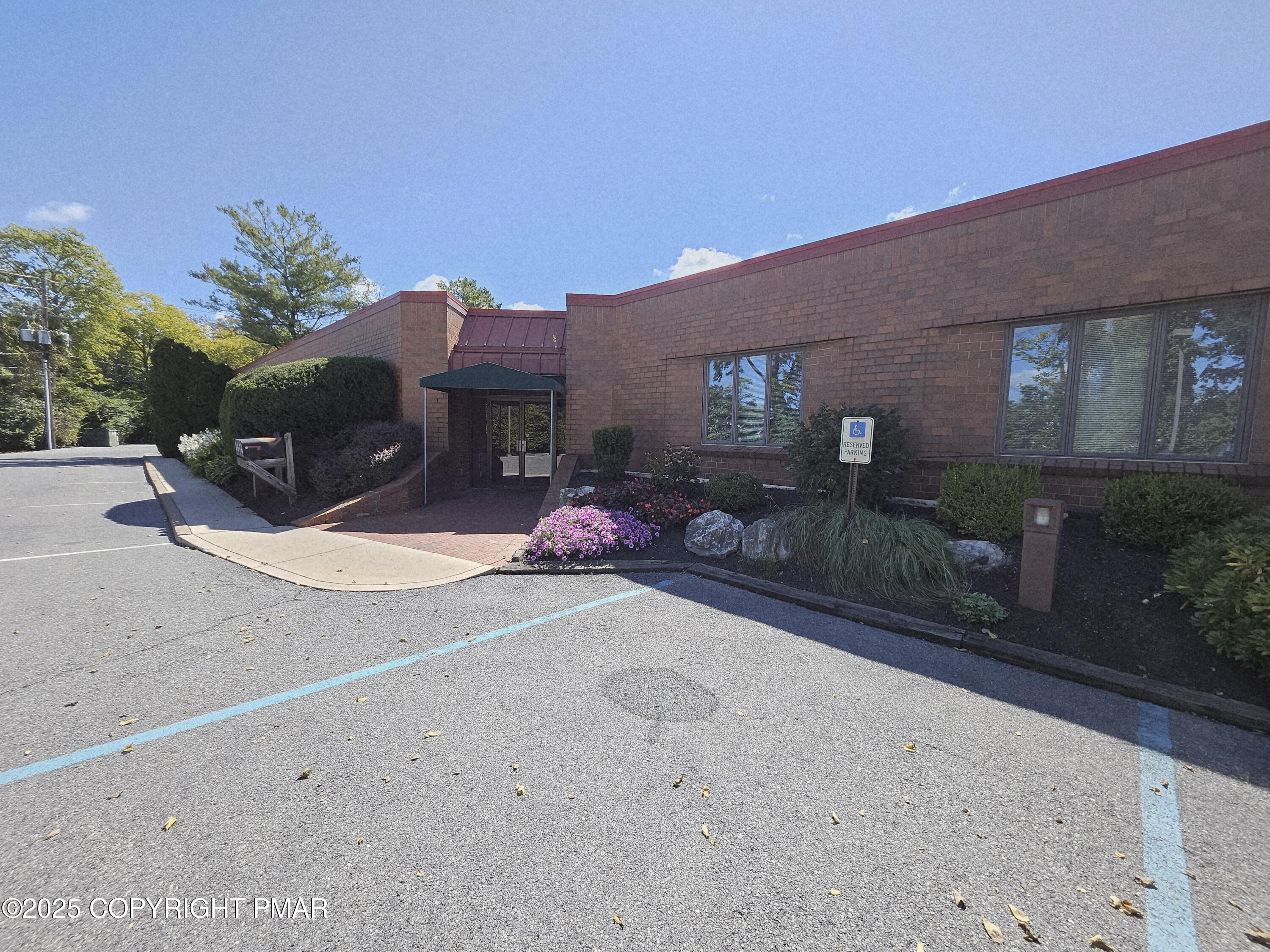 1815 Schadt Avenue Property Photo 2