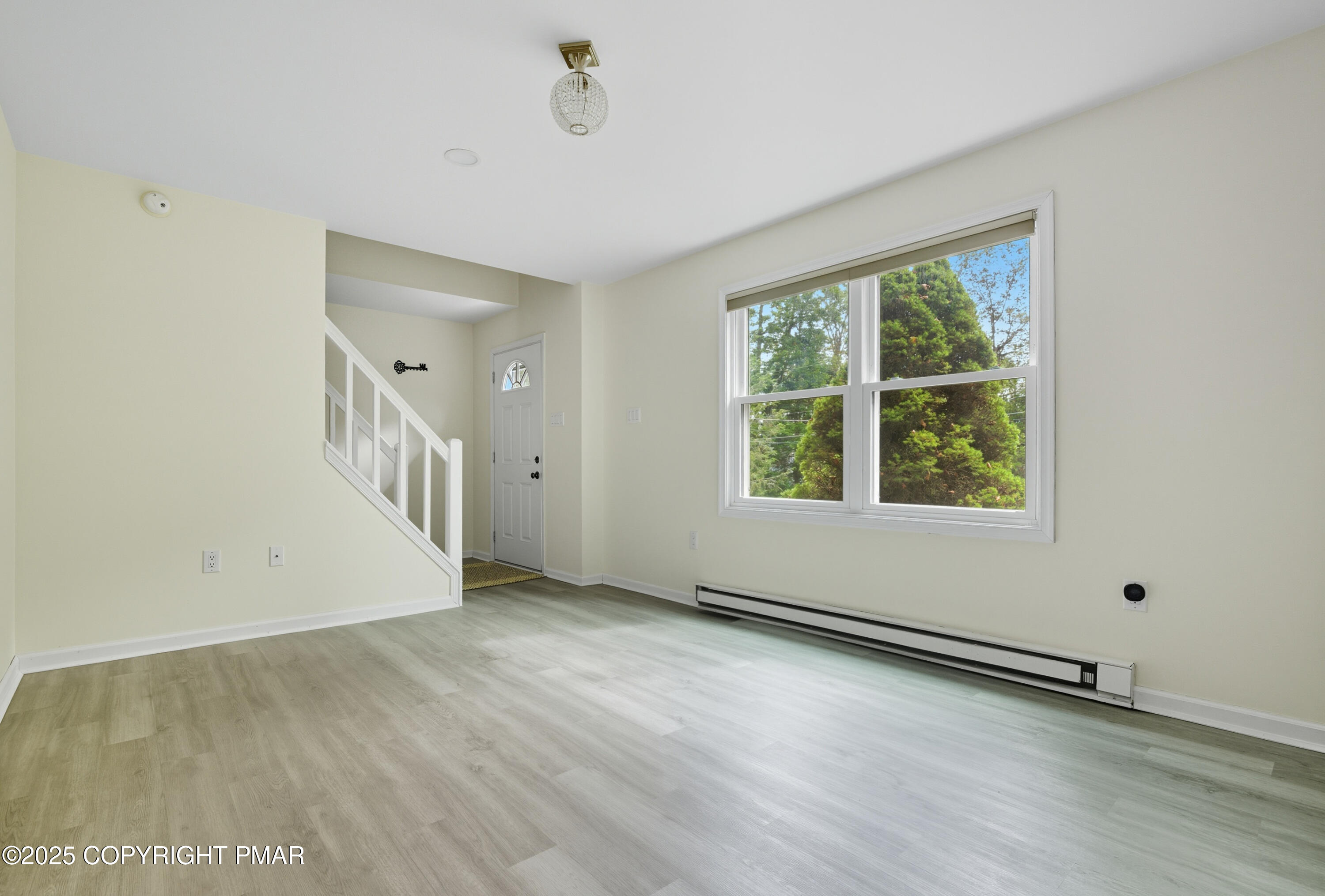2554 Waterfront Drive Property Photo 5