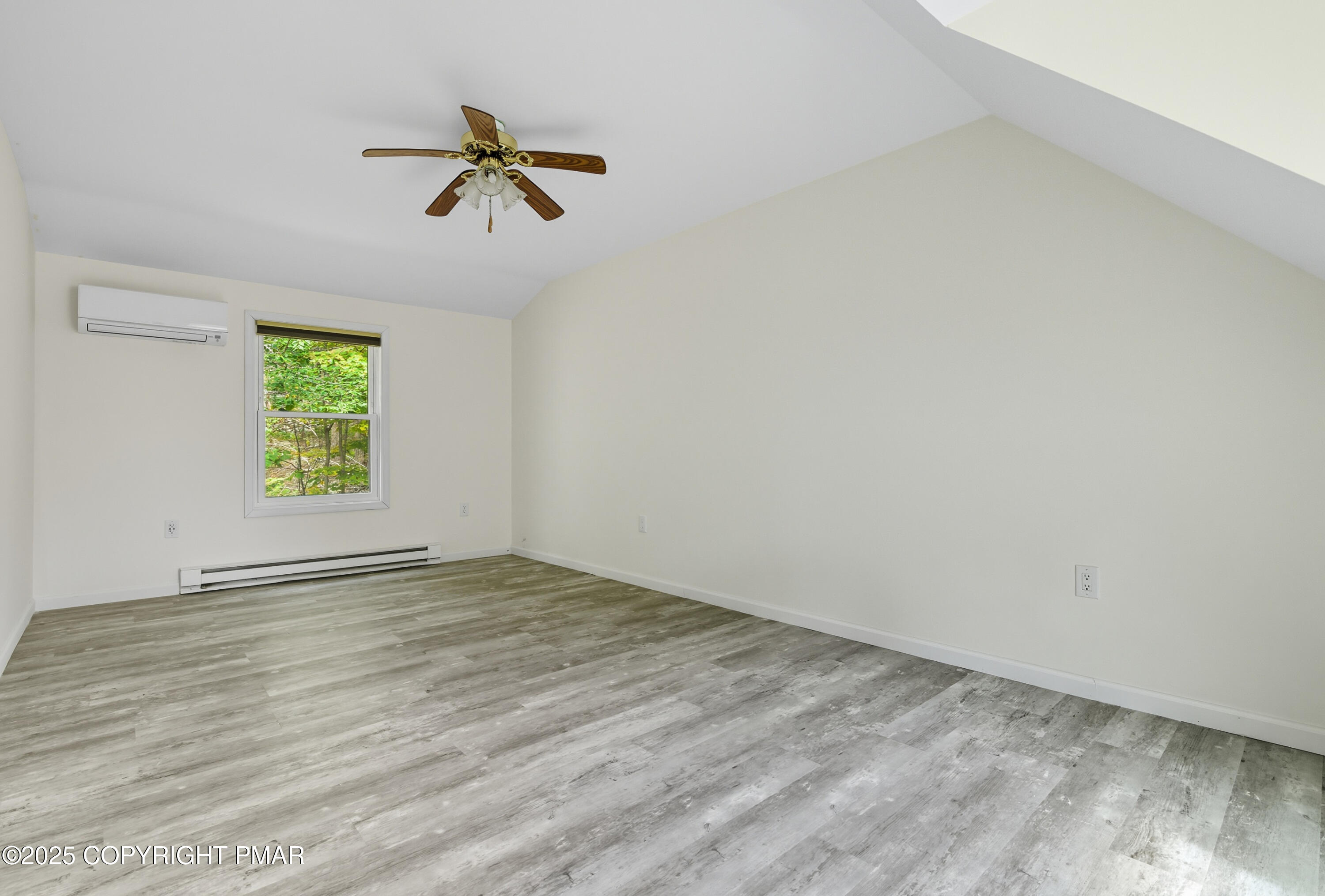 2554 Waterfront Drive Property Photo 40