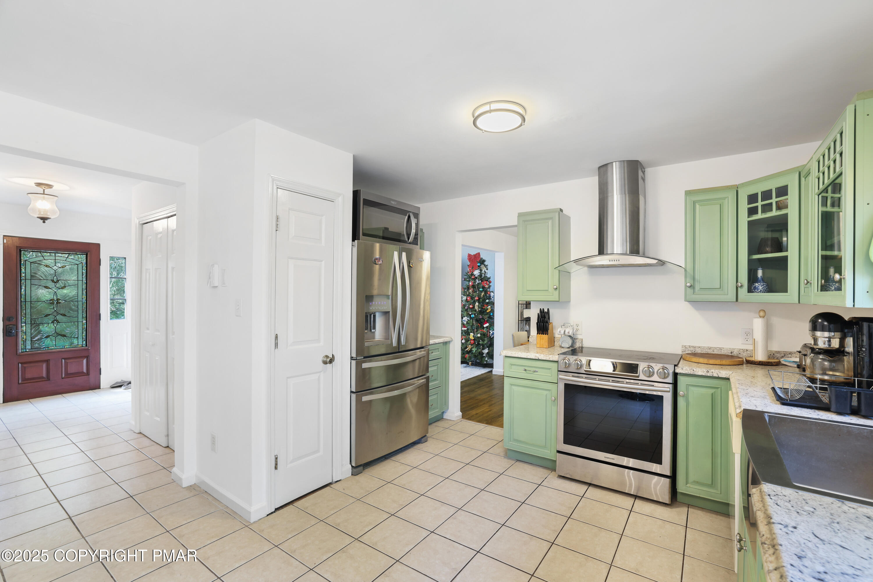 9839 Deerwood Drive Property Photo 17