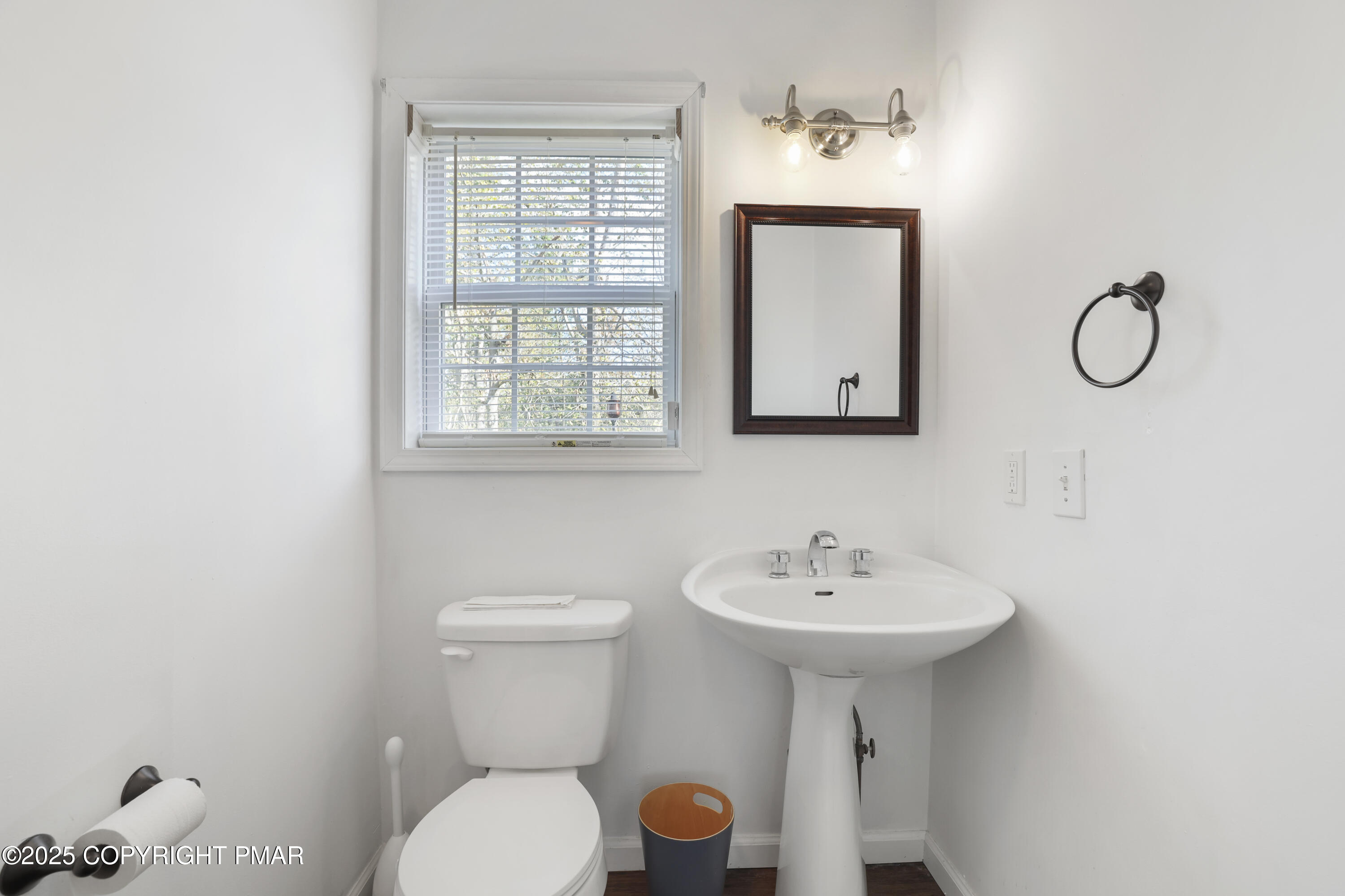 9839 Deerwood Drive Property Photo 23