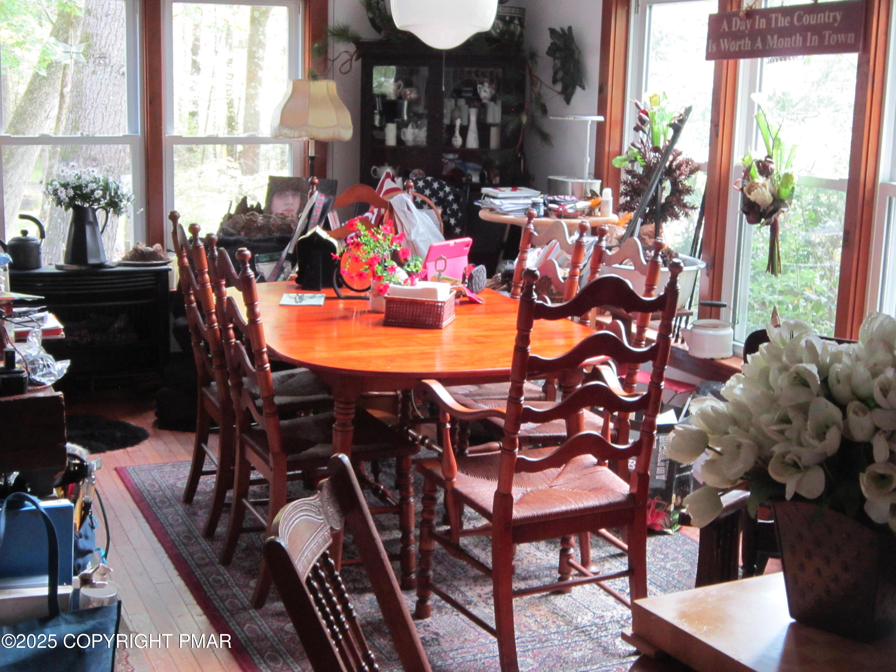 642 Tulip Tree Lane Property Photo 9