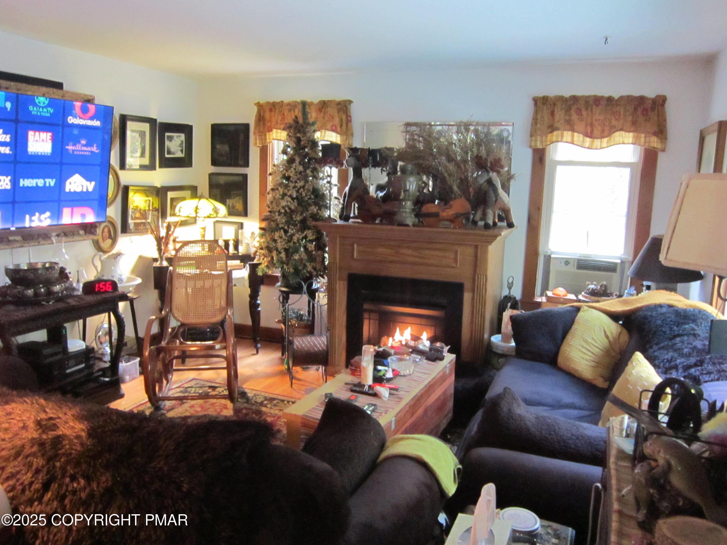 642 Tulip Tree Lane Property Photo 16