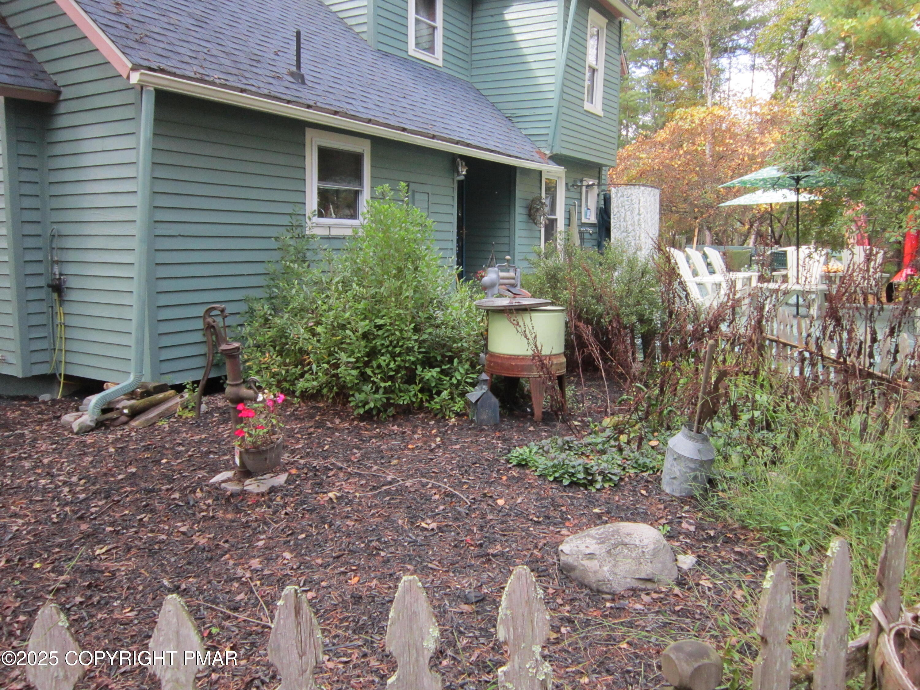642 Tulip Tree Lane Property Photo 37