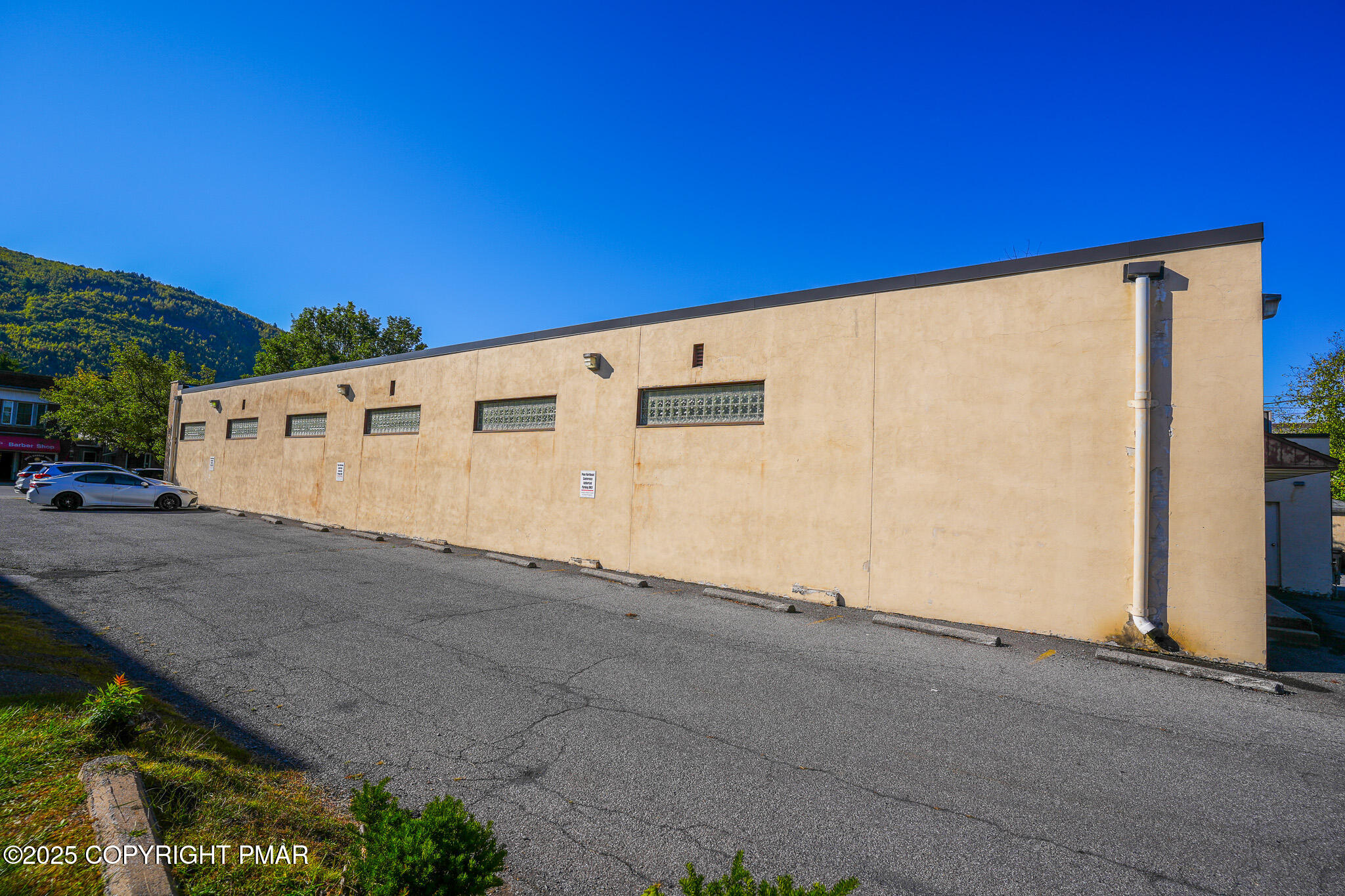 431 Delaware Avenue Property Photo 5