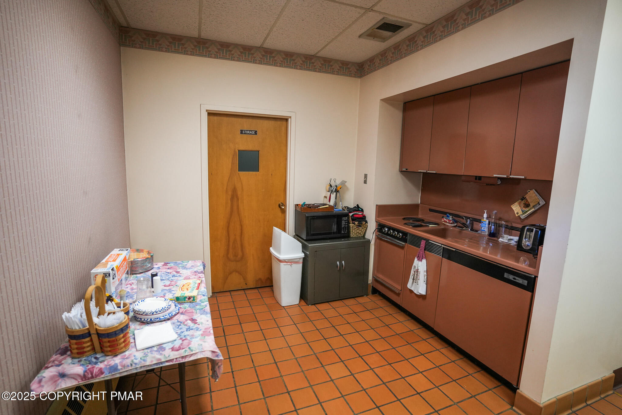 431 Delaware Avenue Property Photo 40