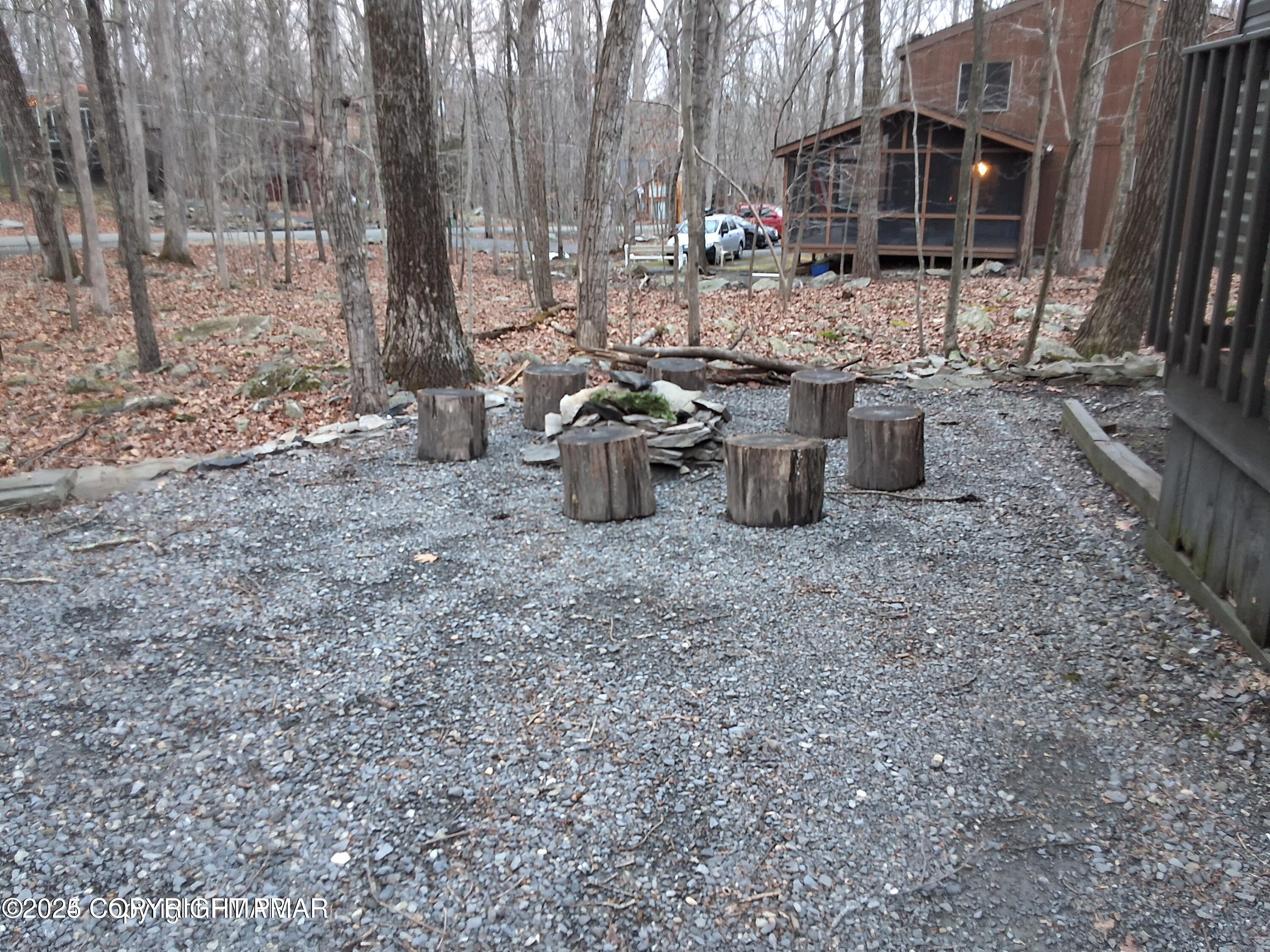 169 Saunders Drive Property Photo 6