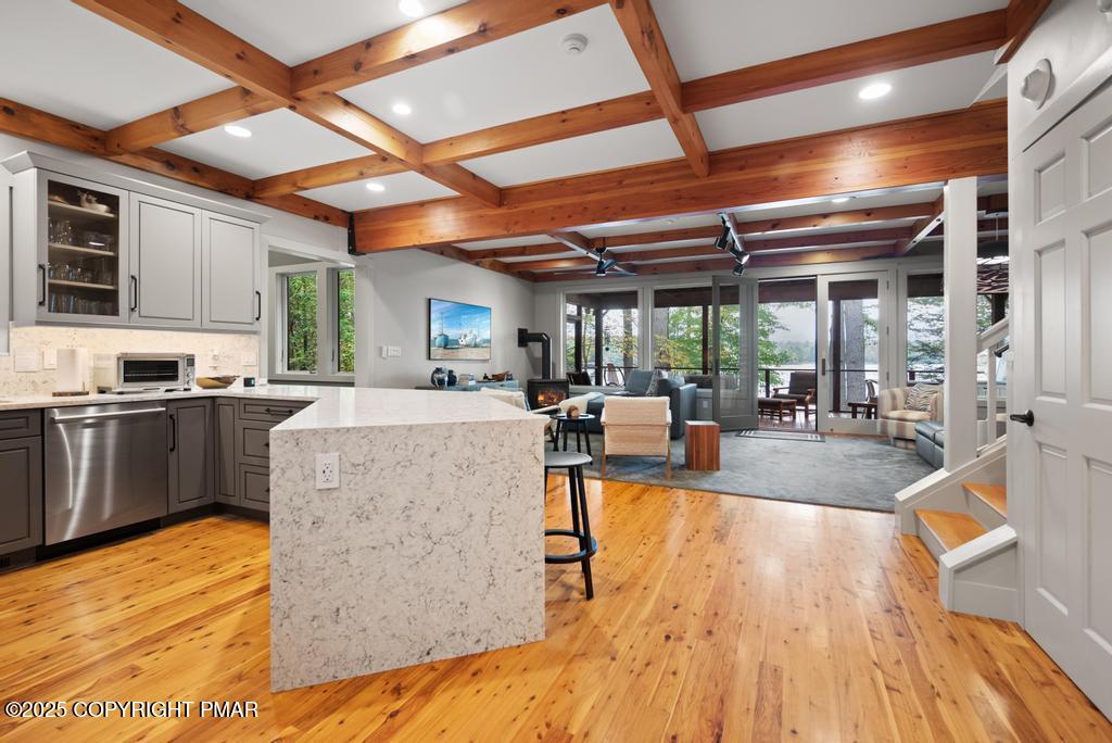 106 Waygood Way Property Photo 8
