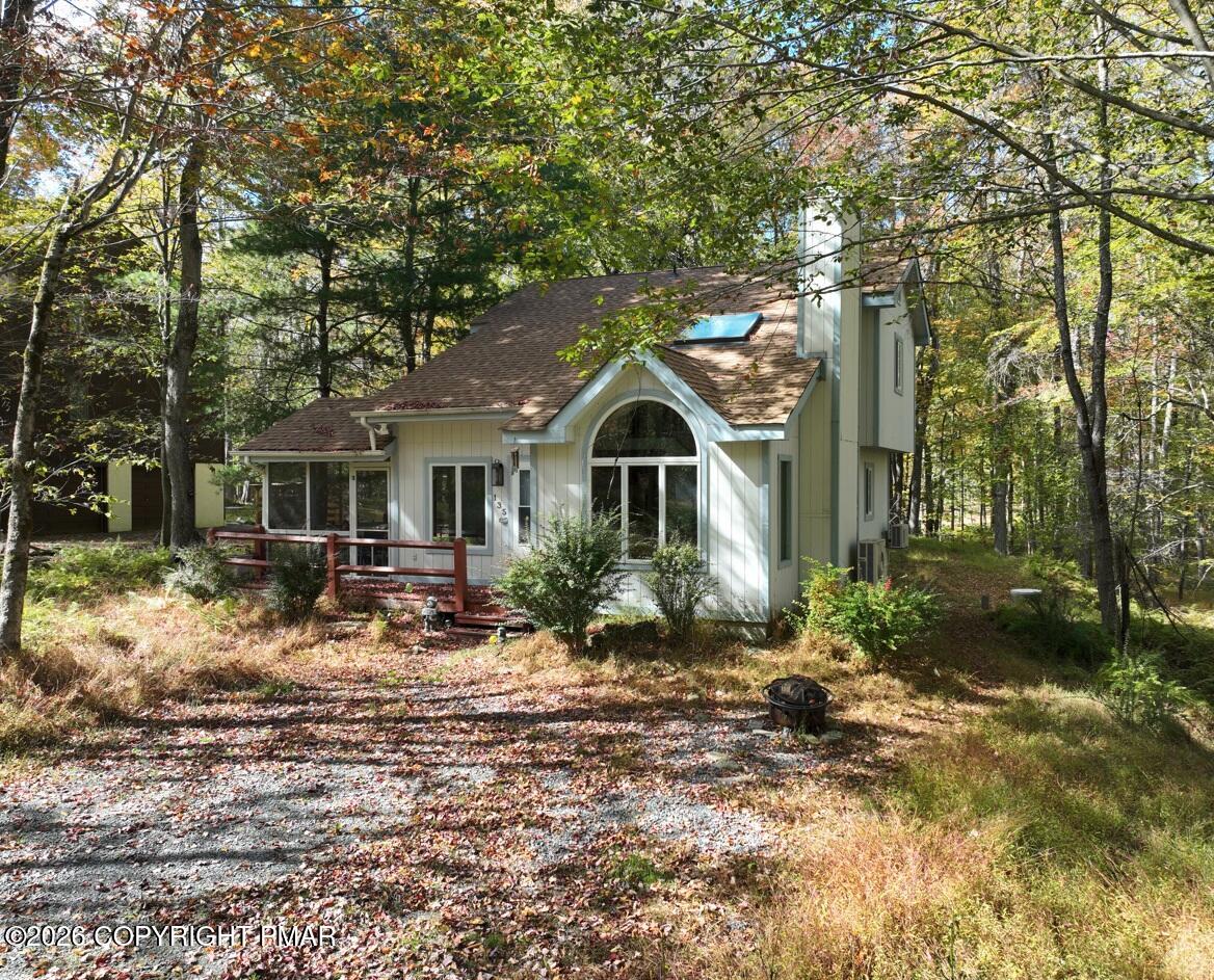 135 Sitka Drive Property Photo 1