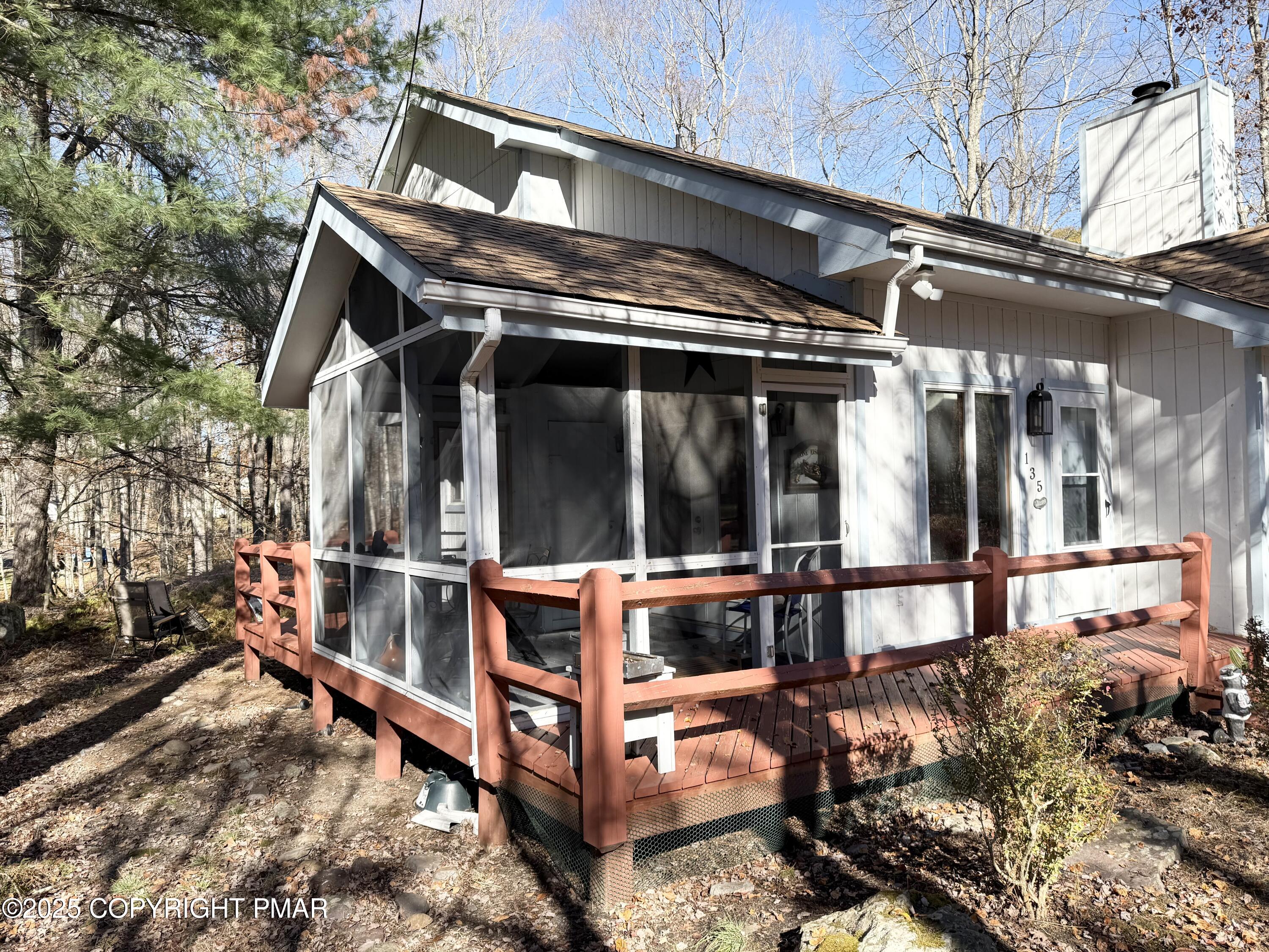 135 Sitka Drive Property Photo 4