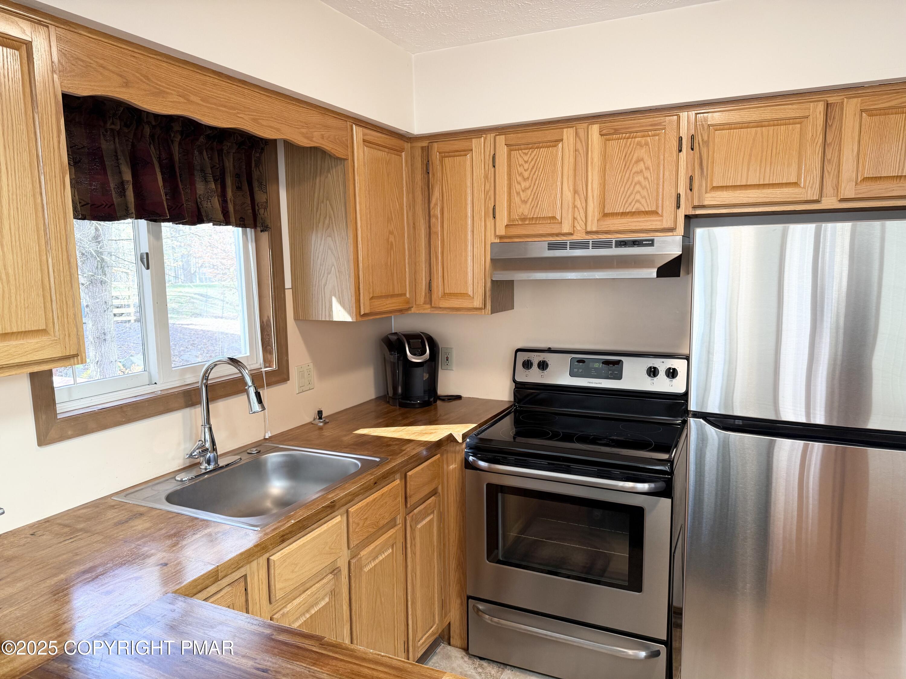 135 Sitka Drive Property Photo 14