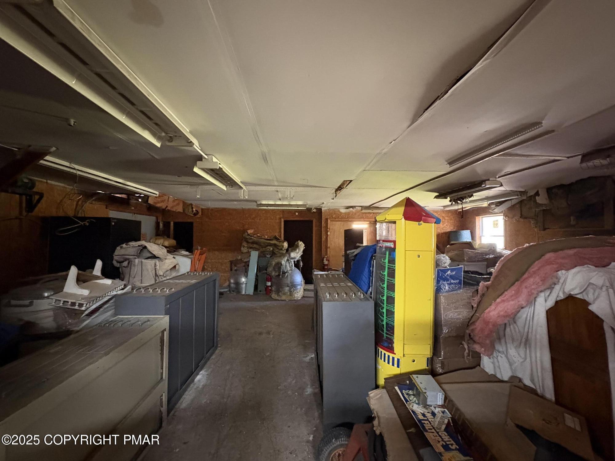 127 Snyder Lane Property Photo 2