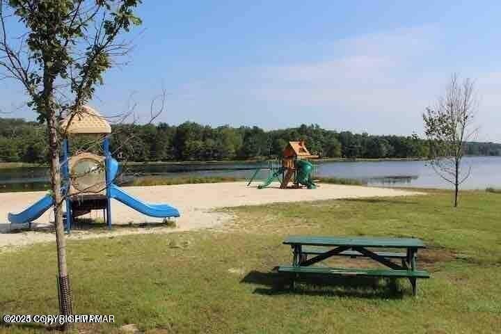 1907 Penn Forest Drive Property Photo 9