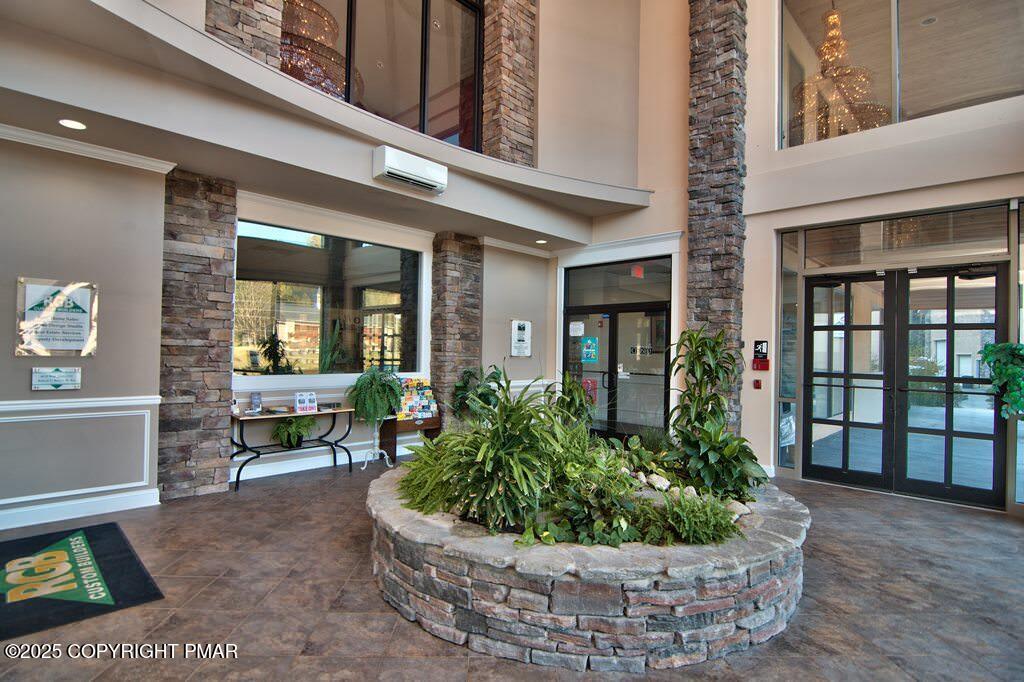 507 Seven Bridges Road 101d Property Photo 4