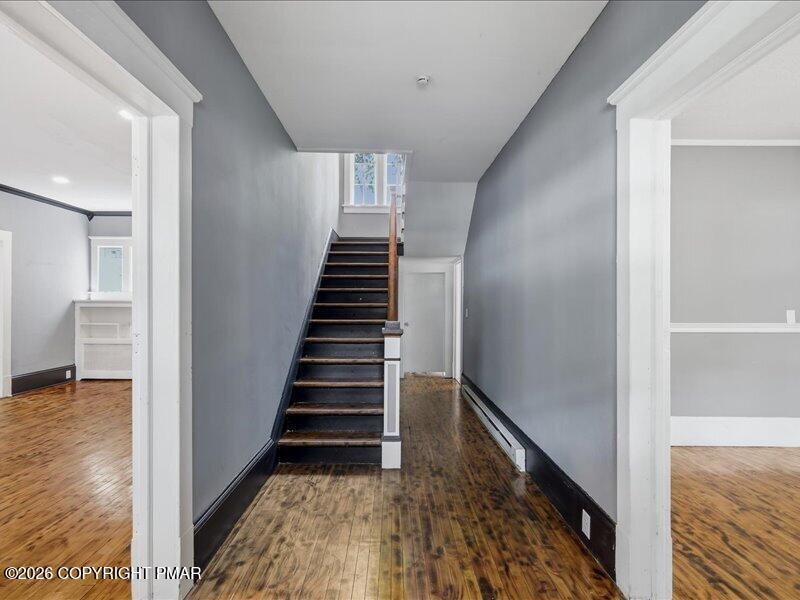 128 S Green Street Property Photo 6