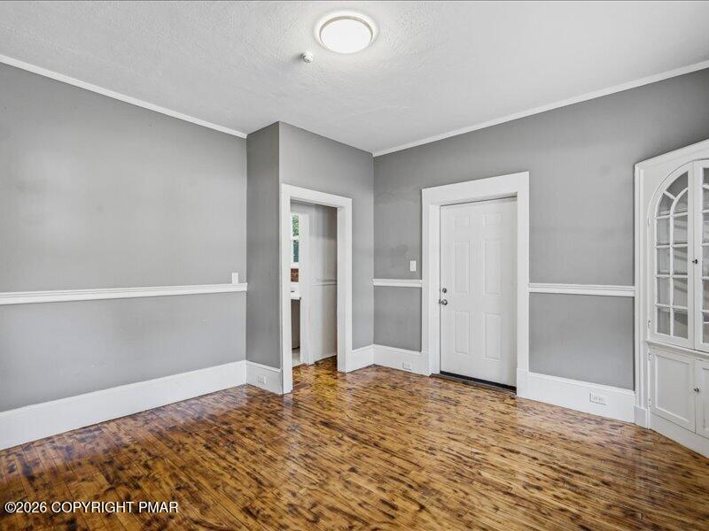 128 S Green Street Property Photo 10