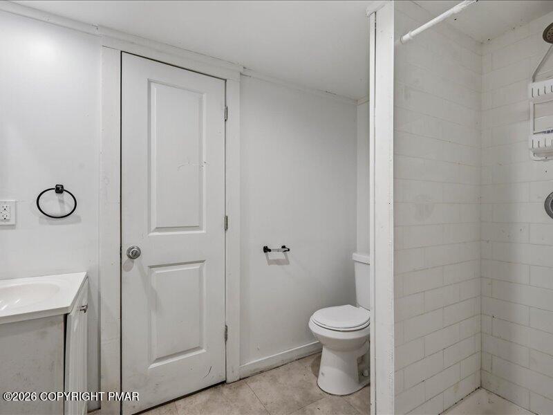 128 S Green Street Property Photo 25