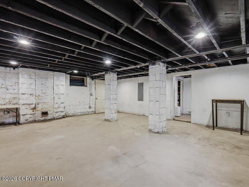 128 S Green Street Property Photo 29