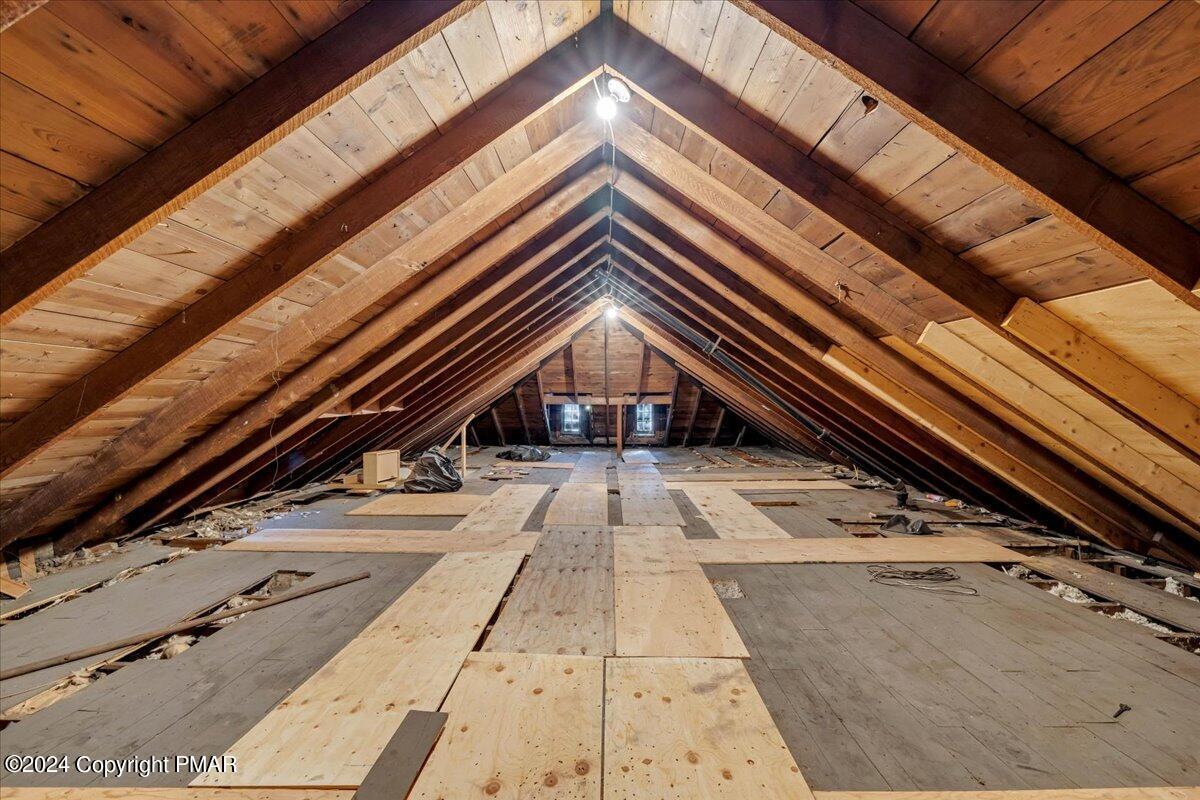 128 S Green Street Property Photo 31