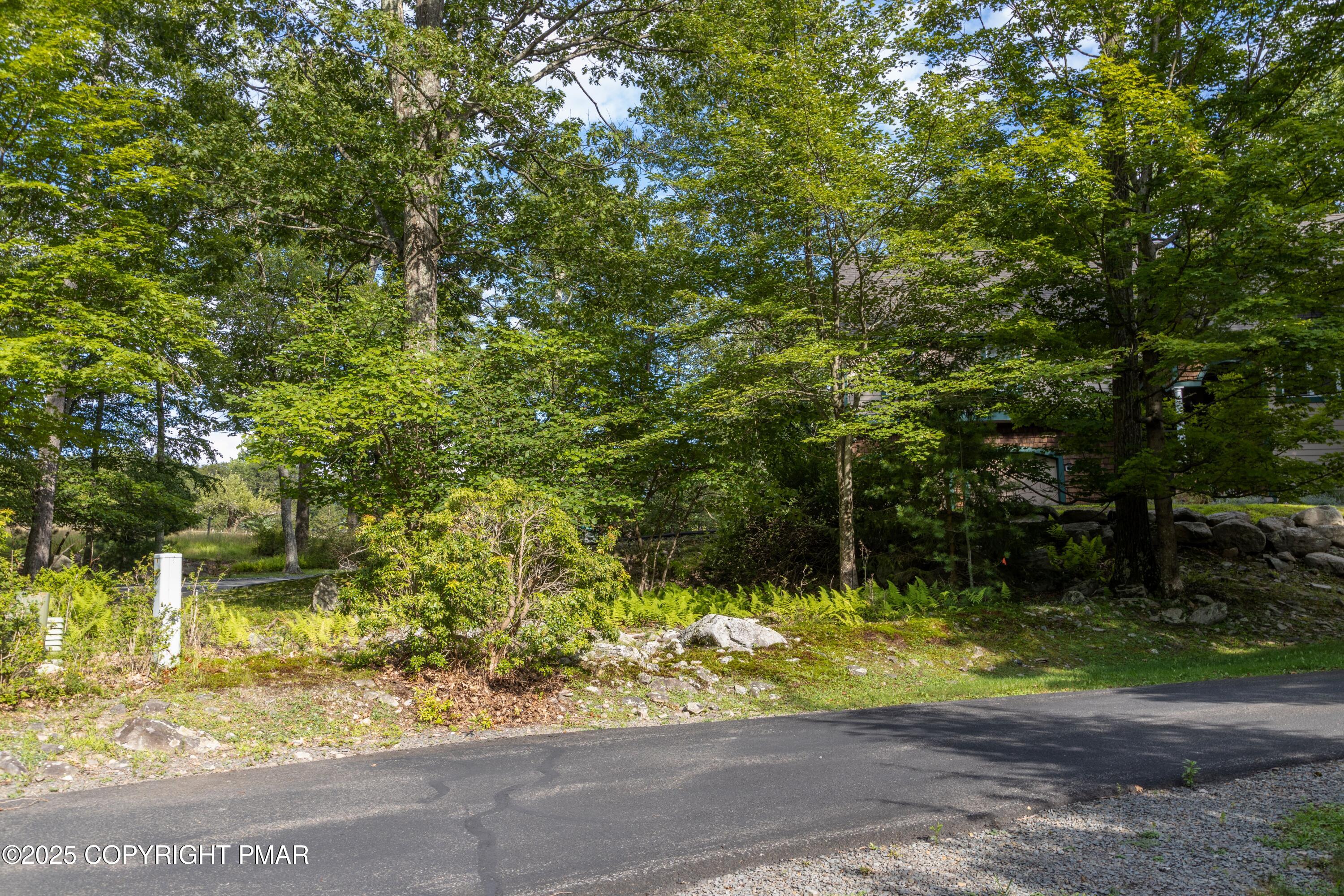 Creekside Road Property Photo 6
