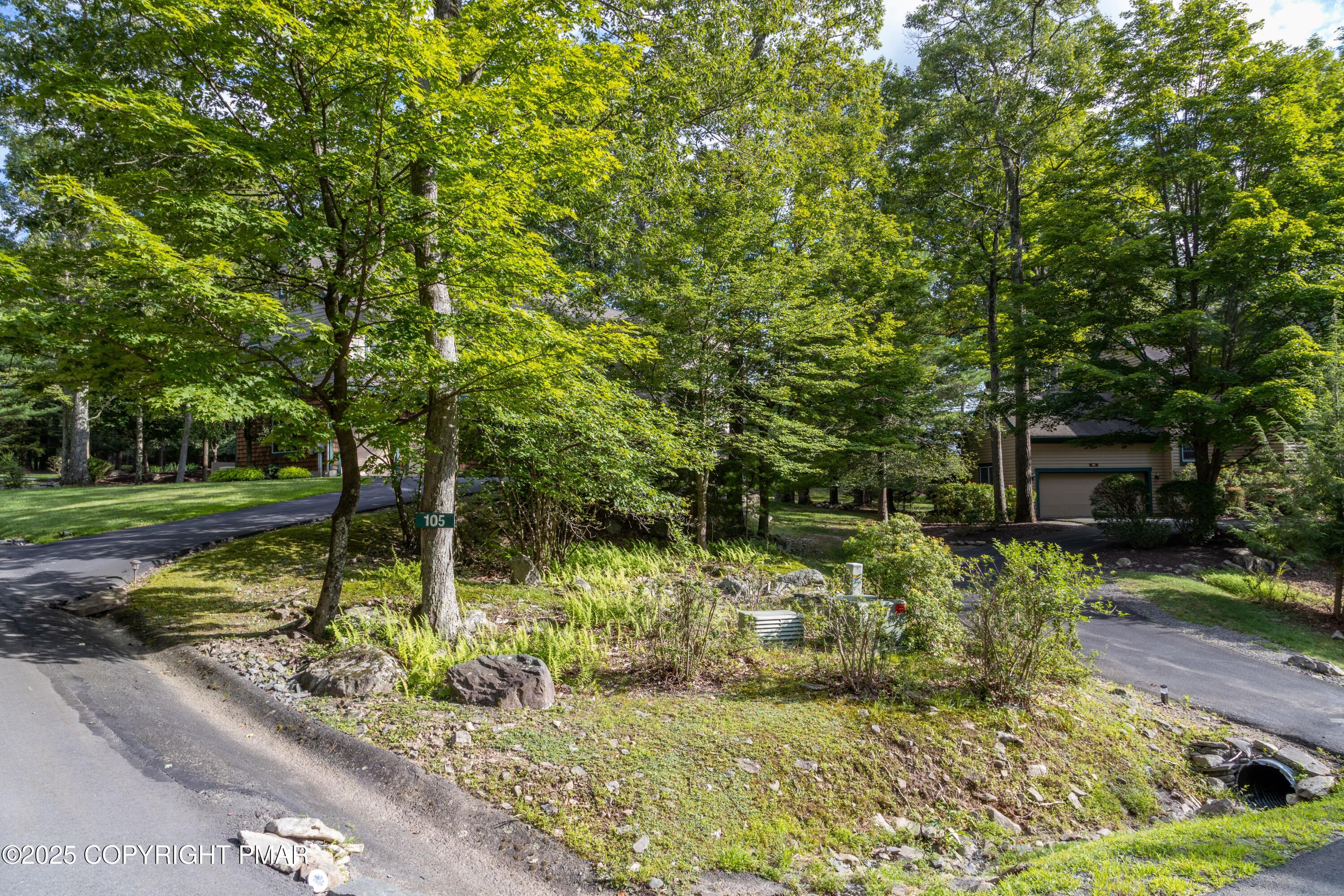 Creekside Road Property Photo 8
