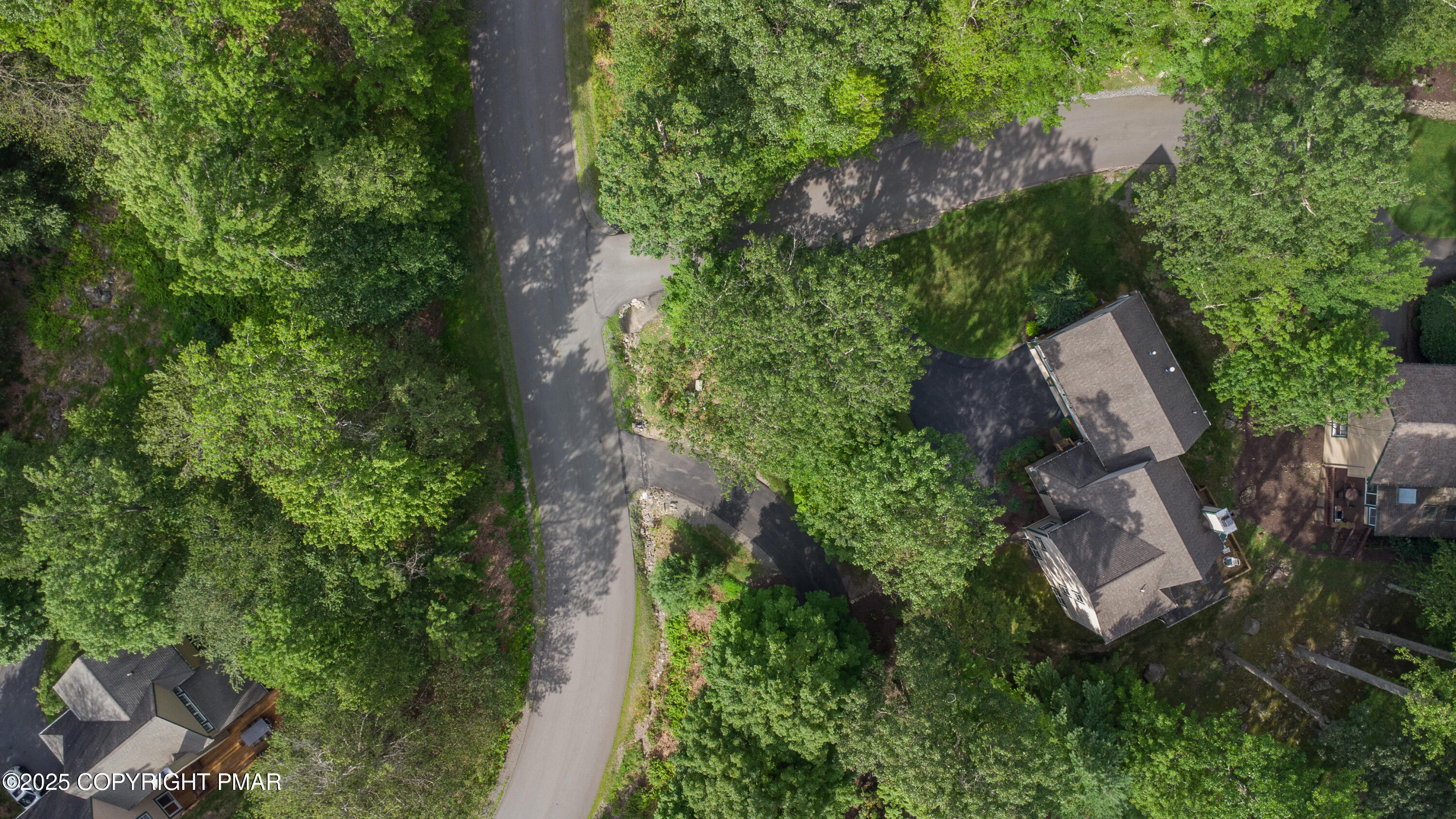 Creekside Road Property Photo 14
