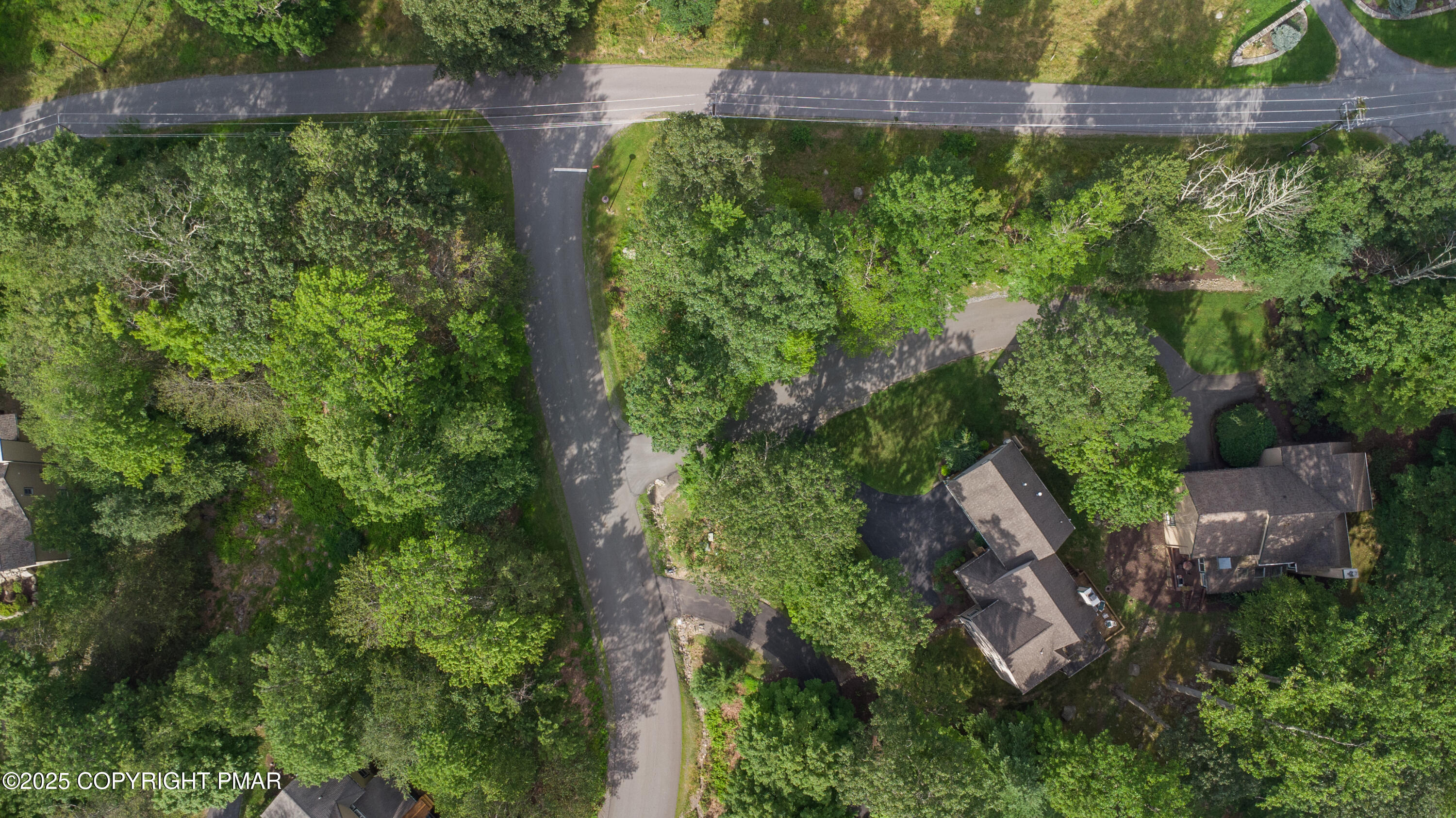 Creekside Road Property Photo 16