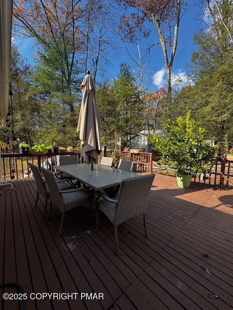 3320 Wilson Lane Property Photo 3