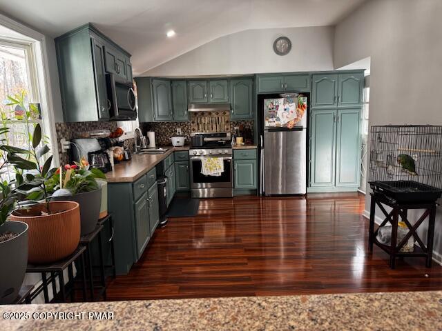 3320 Wilson Lane Property Photo 12