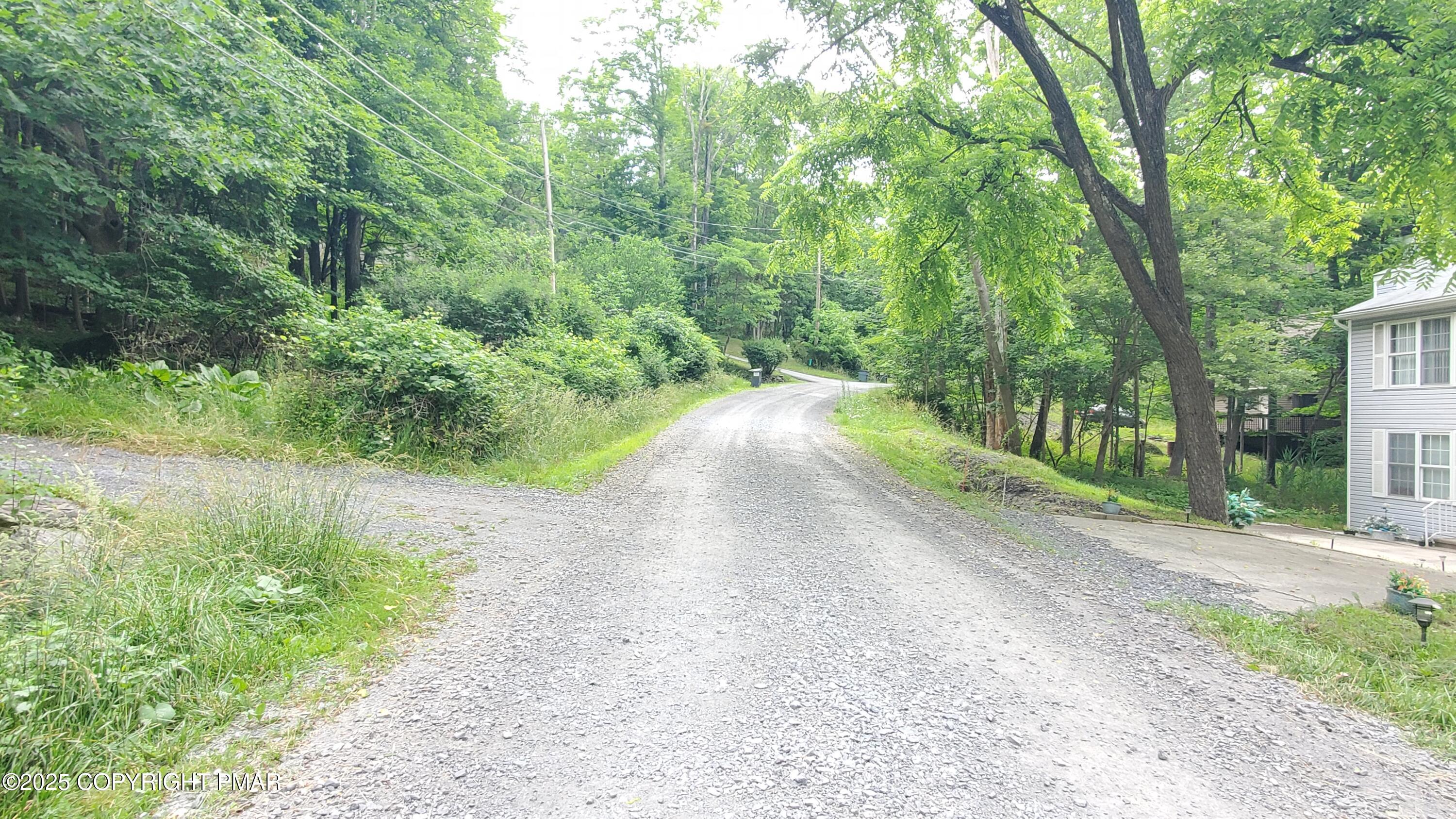 180 Stony Hollow Circle Property Photo 7
