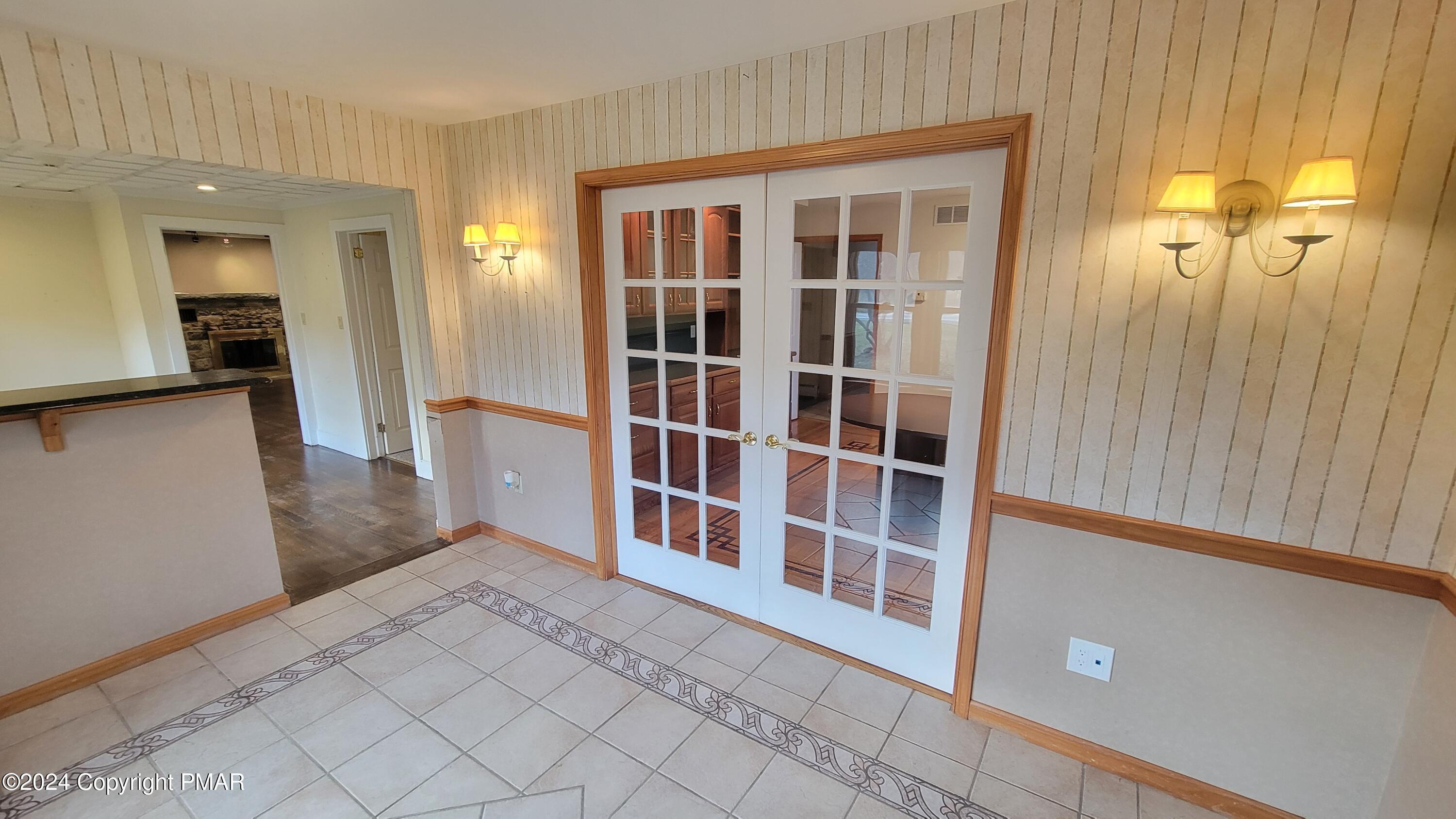 2275 Milford Road Property Photo 8