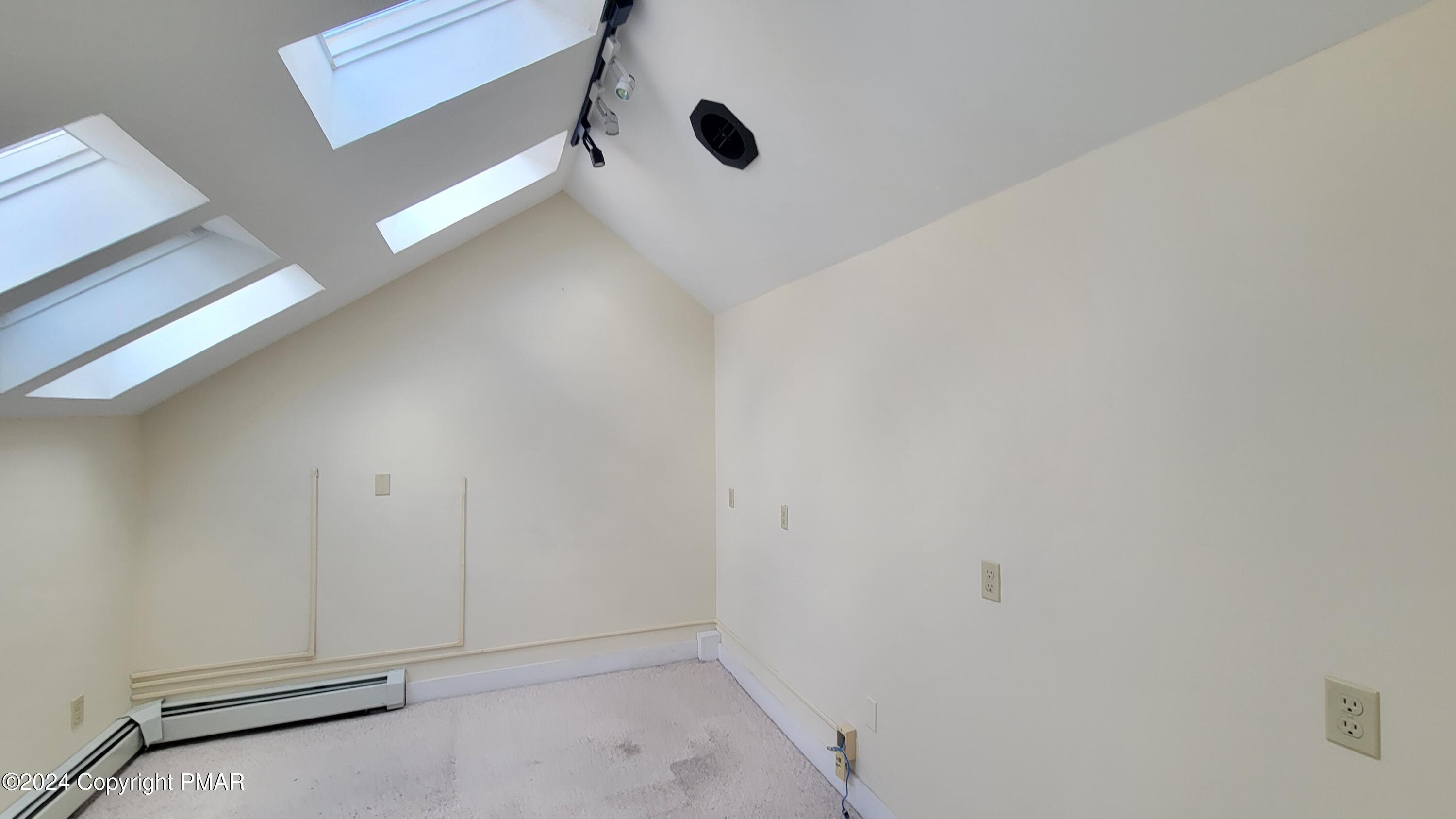 2275 Milford Road Property Photo 23