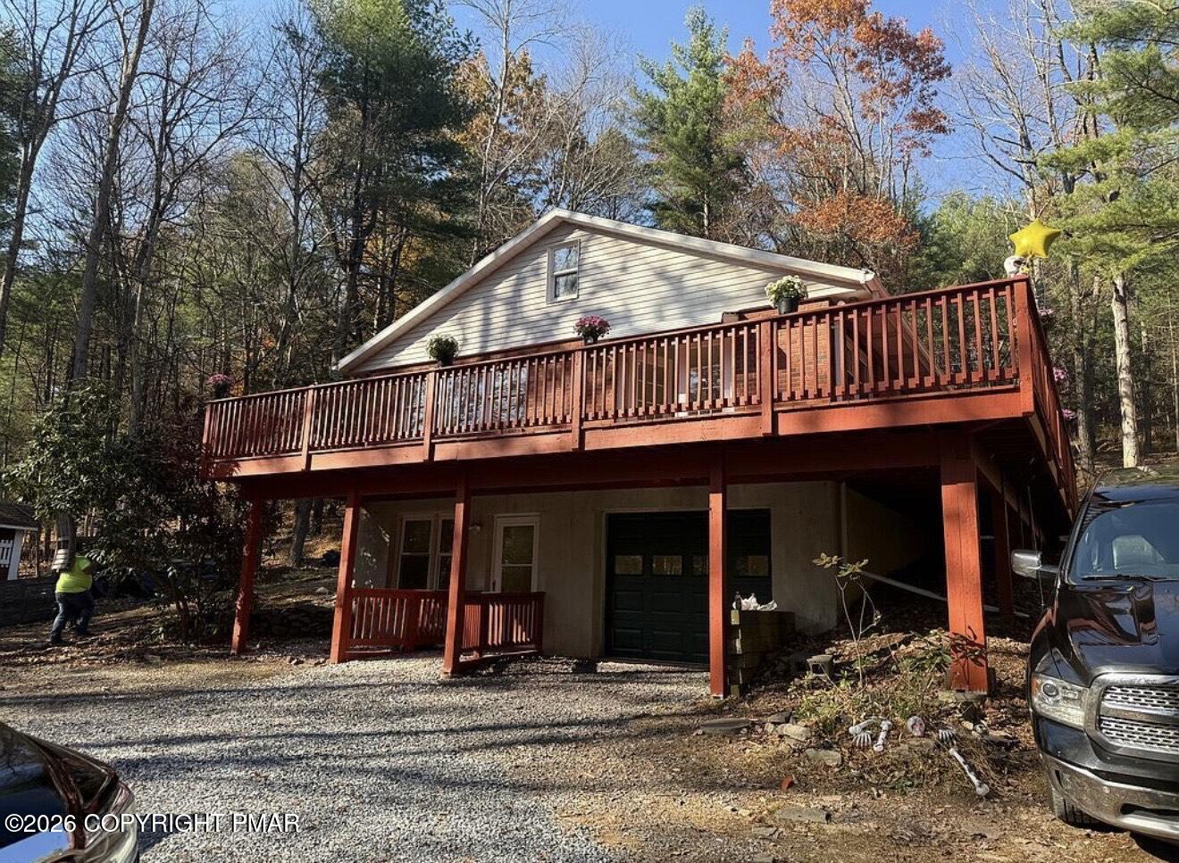 2729 Skyway Drive Property Photo 1
