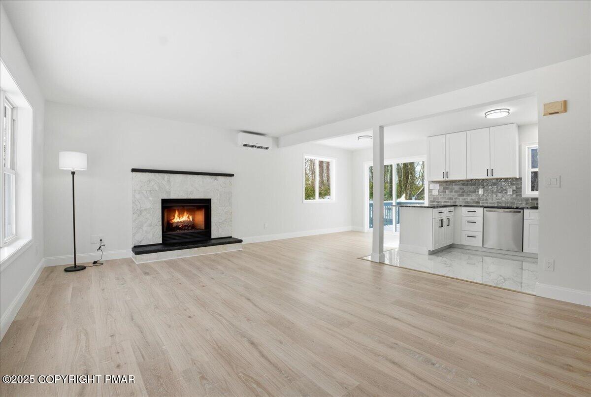 171 Flatbrook Way Property Photo 3
