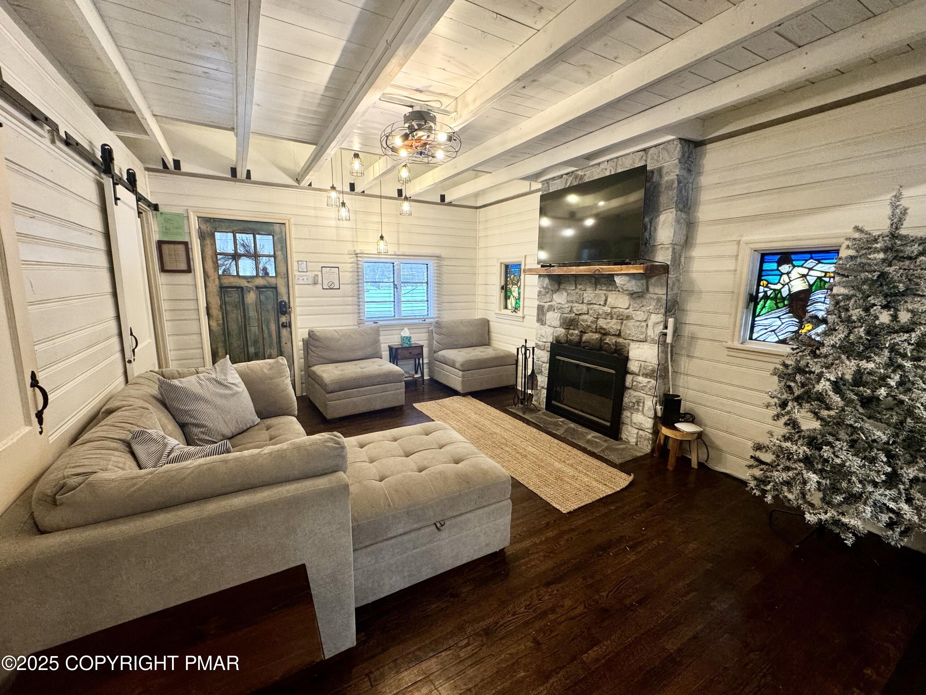 24 Split Rock Road Property Photo 6