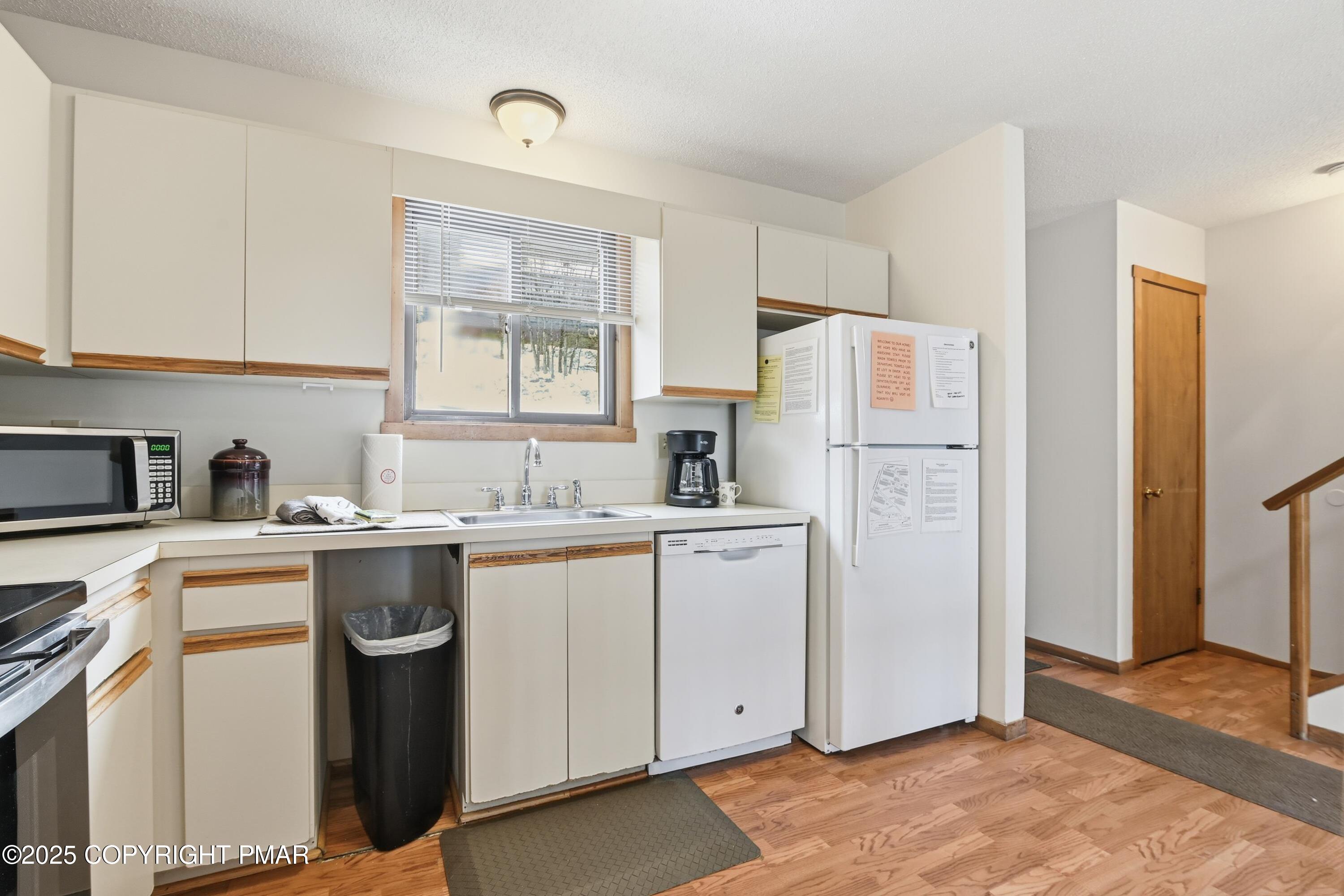 227 Cross Country Lane Property Photo 8