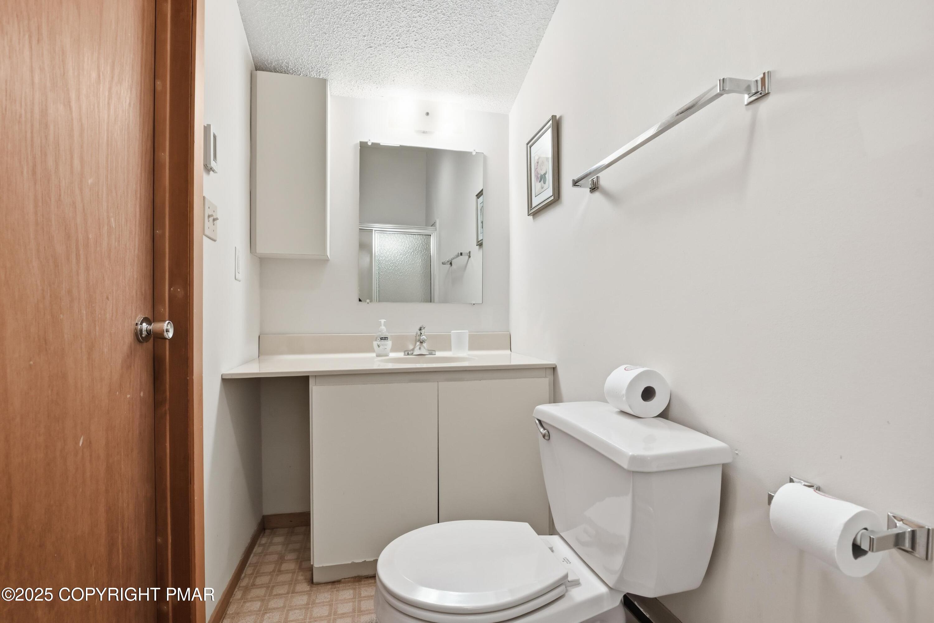 227 Cross Country Lane Property Photo 20
