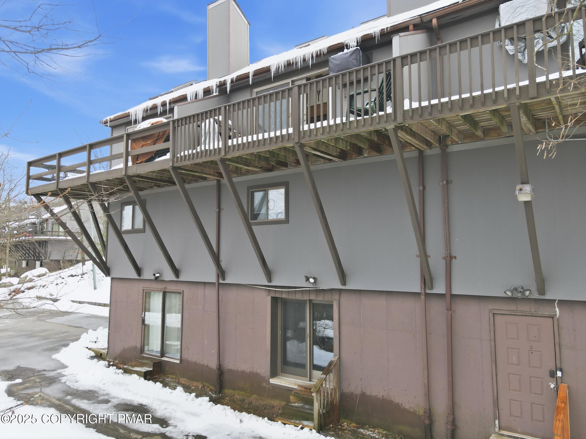 227 Cross Country Lane Property Photo 42