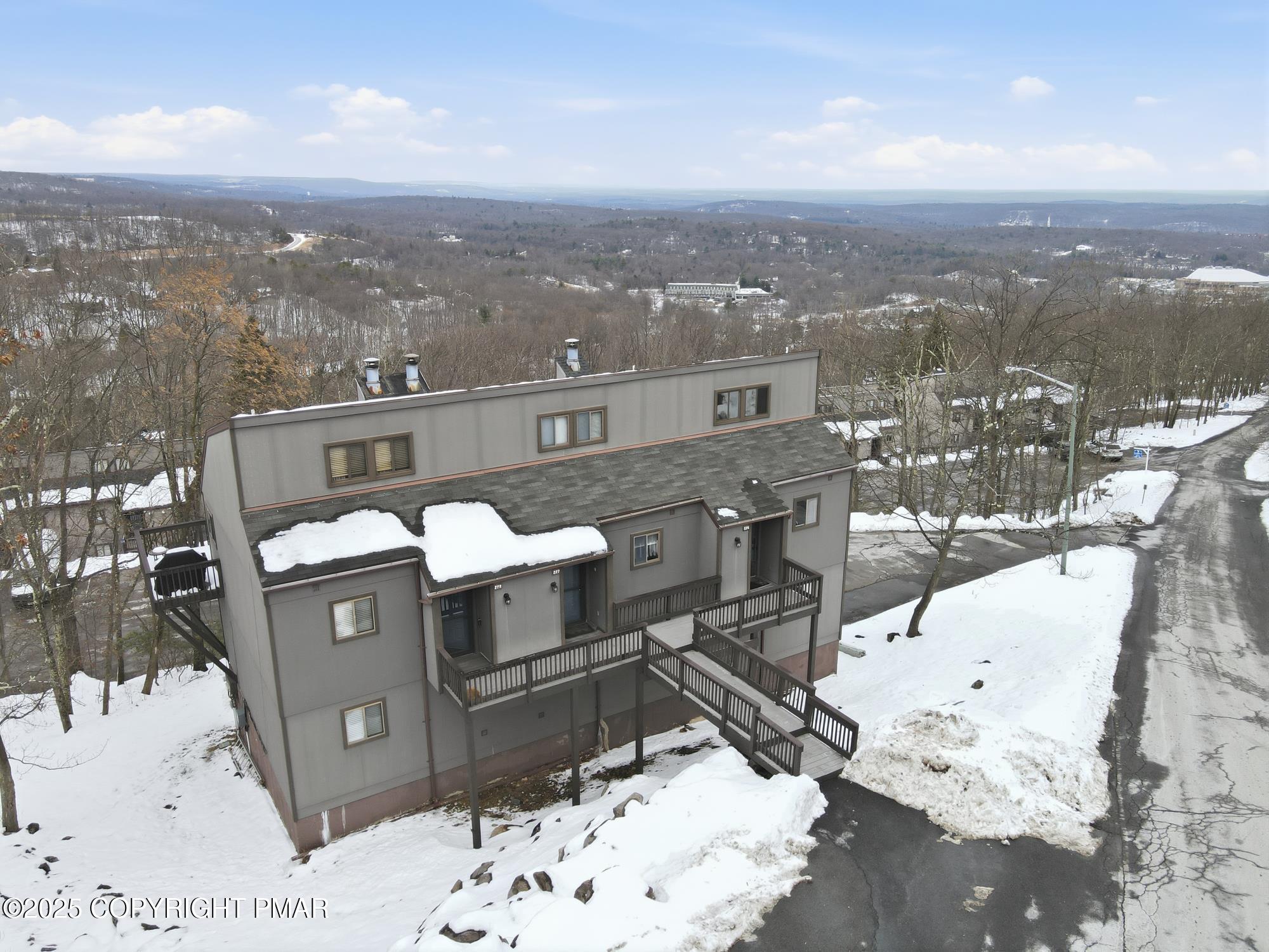 227 Cross Country Lane Property Photo 43