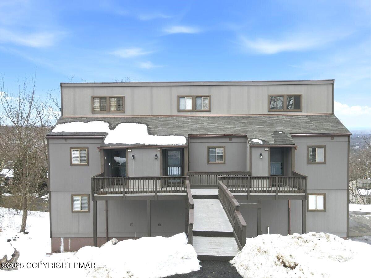 227 Cross Country Lane Property Photo 44