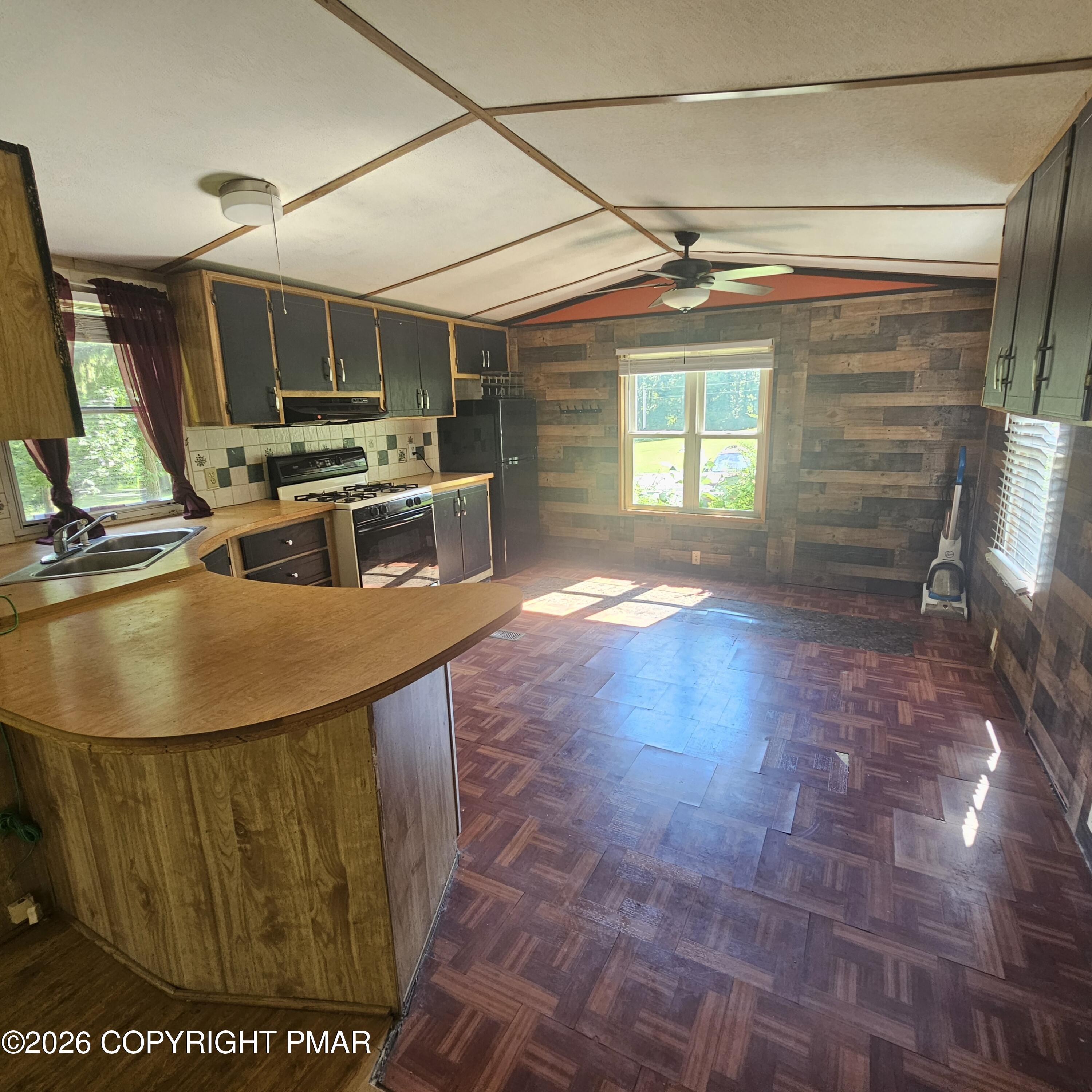 145 Gold Lane Property Photo 11
